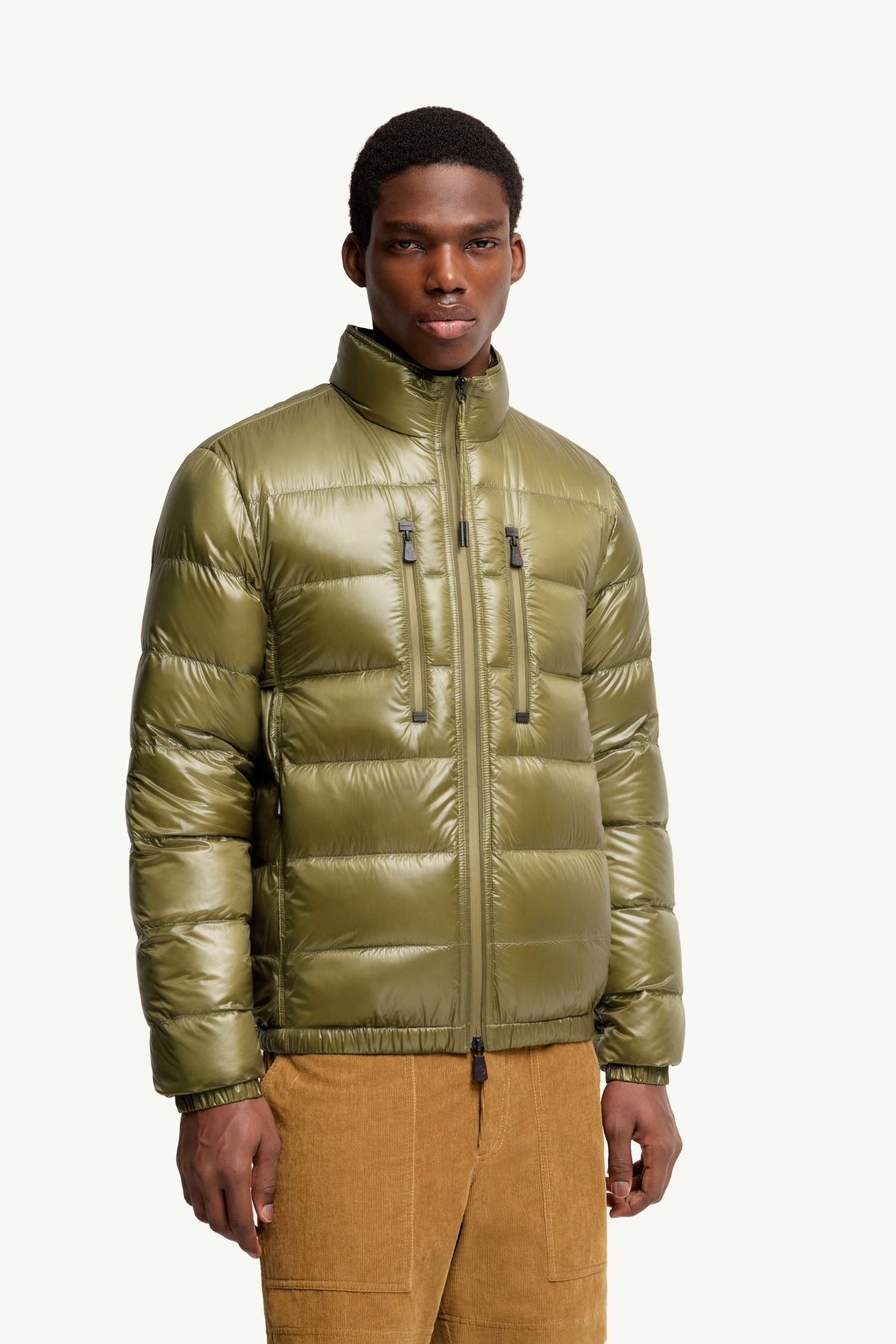 Orres verstaubare kurze Daunenjacke Herren Olivgrün Moncler 3