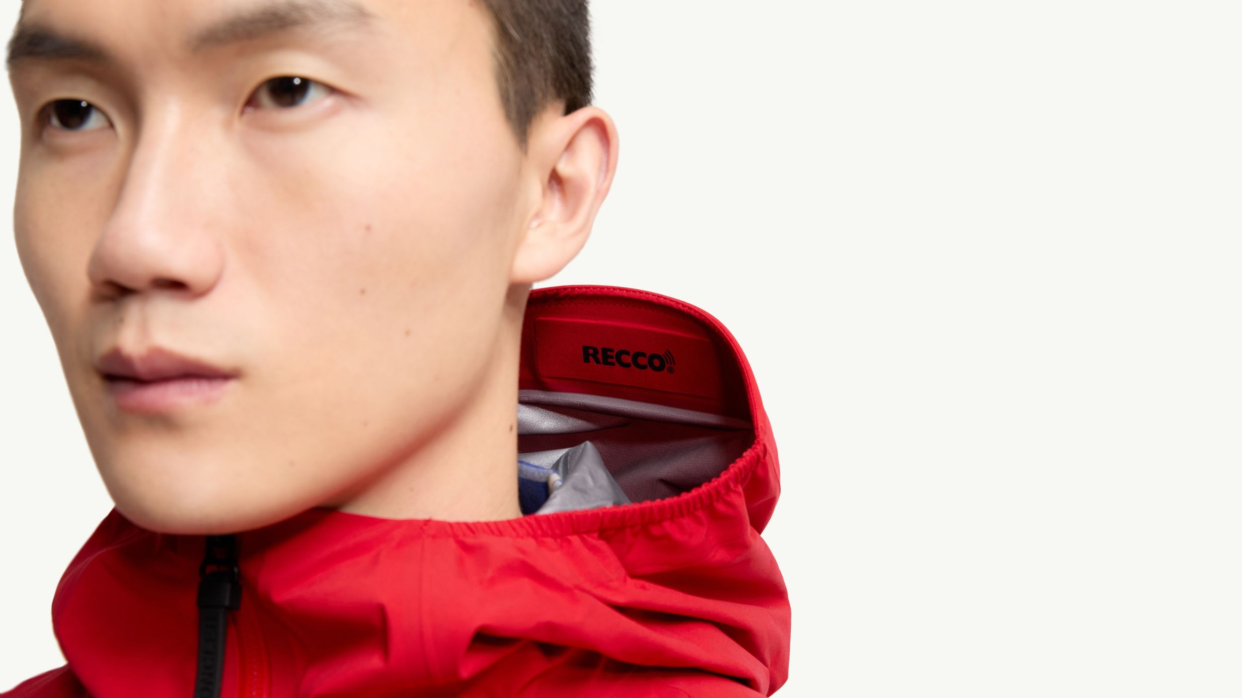 Slide 2 - RECCO®リフレクター付