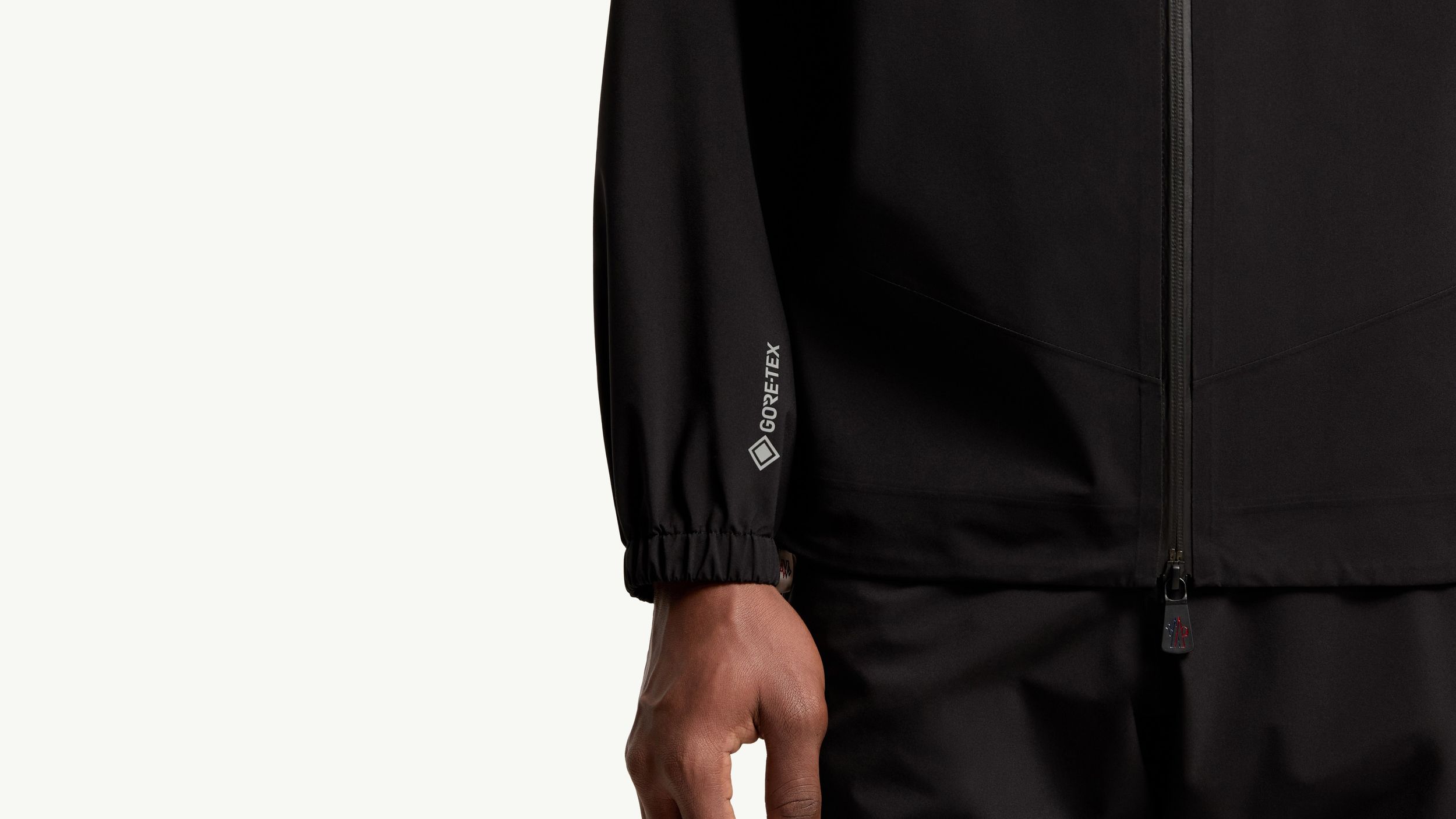 Slide 1 - GORE-TEX®技術布料