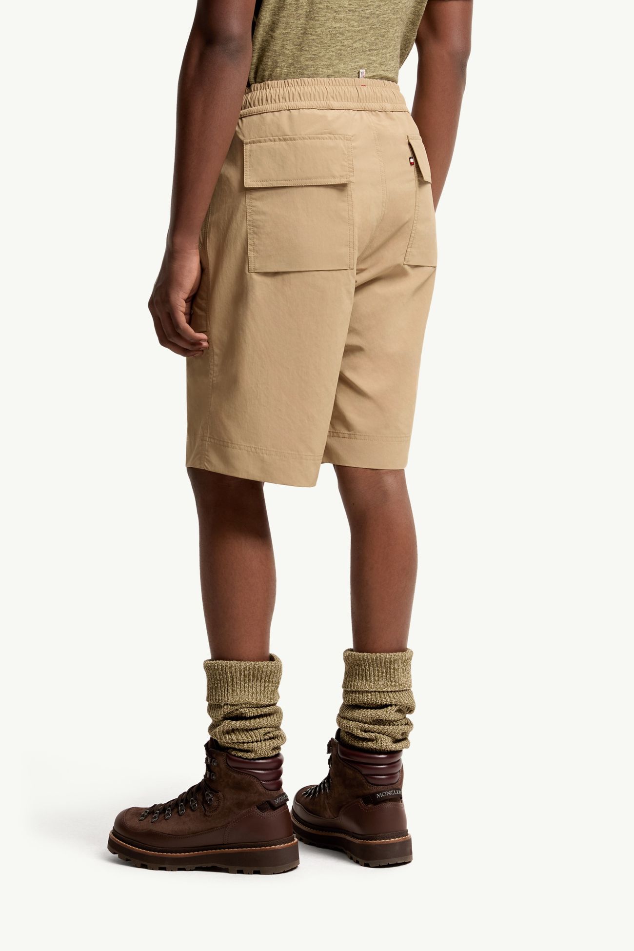 Shorts de froissé técnico Hombre Beige Moncler 4