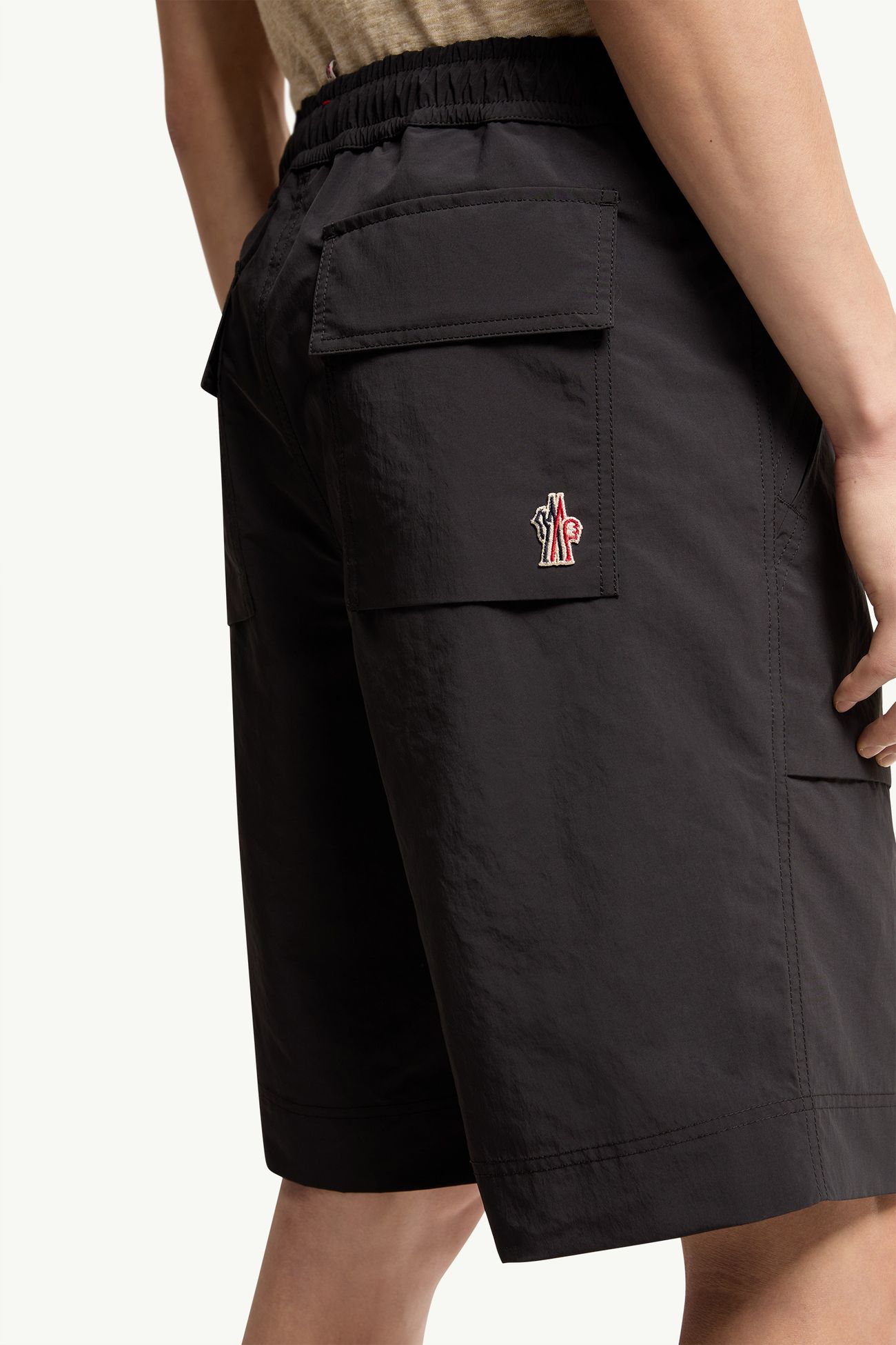 Shorts de froissé técnico Hombre Negro Moncler 5