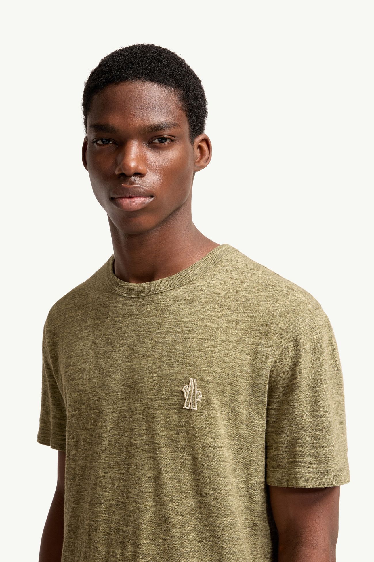 Camiseta de algodón con parche con logotipo Hombre Verde Oliva Moncler 1