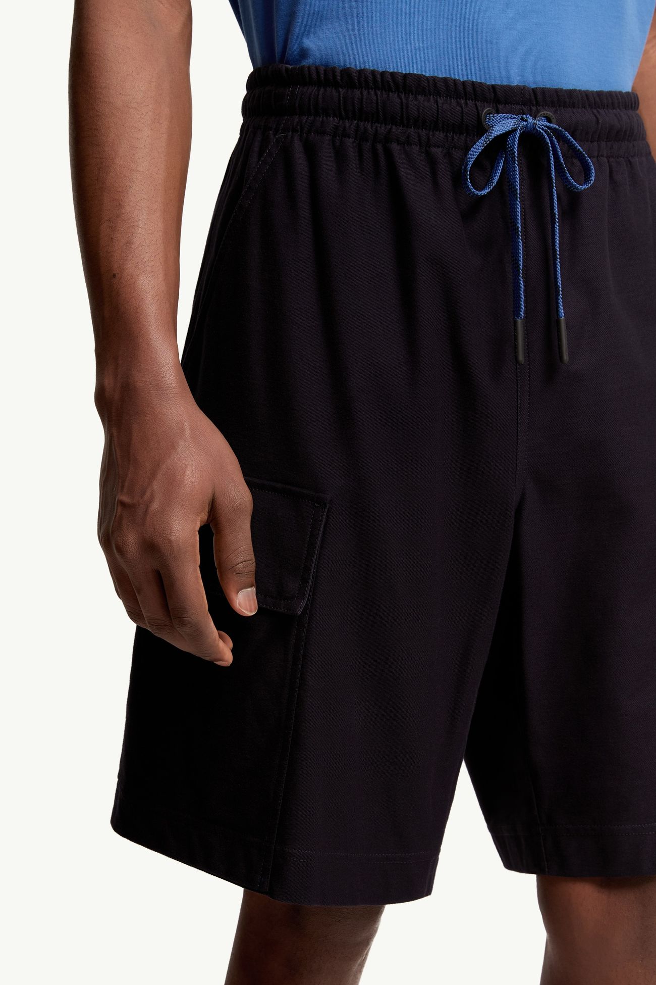 Cargo-Shorts aus Baumwoll-Gabardine Herren Navyblau Moncler 5