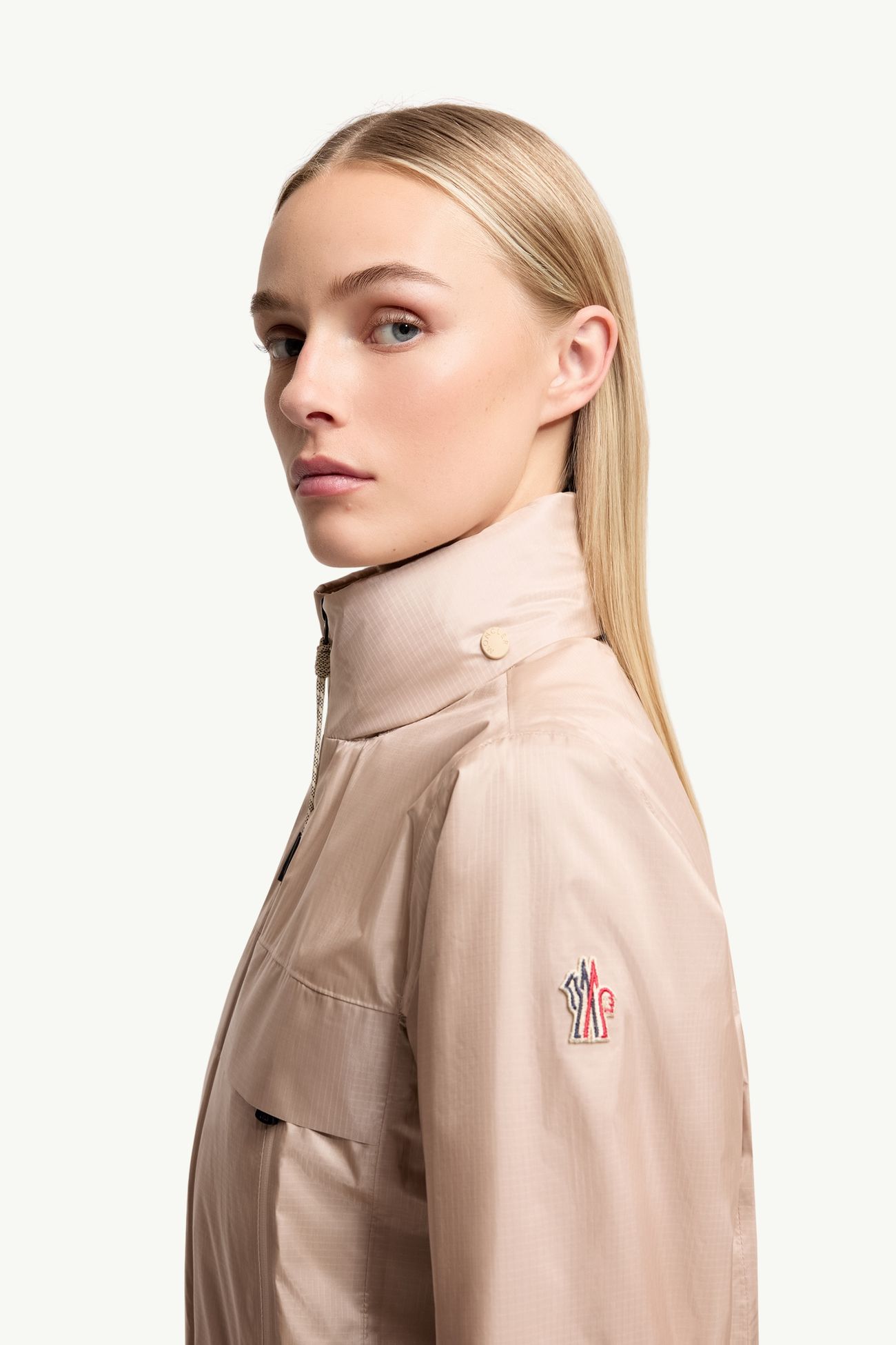 Piumino corto con cappuccio Fergana in Windstopper® Donna Rosa Chiaro Moncler 1