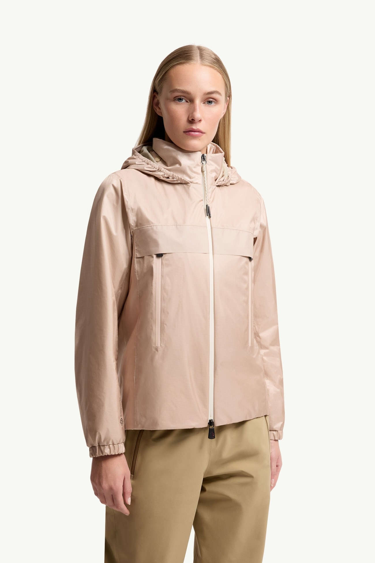 Fergana女士连帽短款羽绒夹克外套 女士 浅粉色 Moncler 3