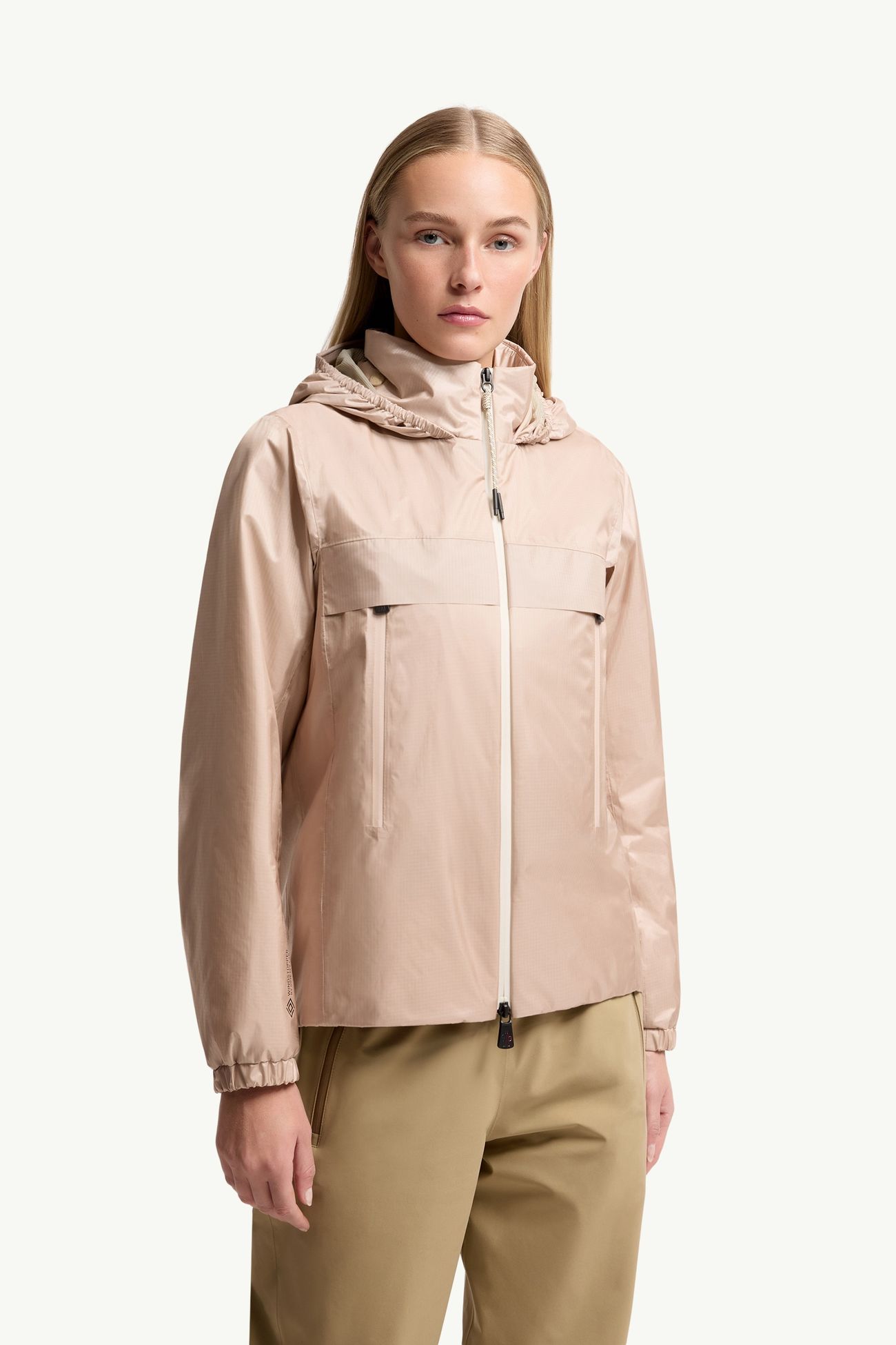 Piumino corto con cappuccio Fergana in Windstopper® Donna Rosa Chiaro Moncler 3