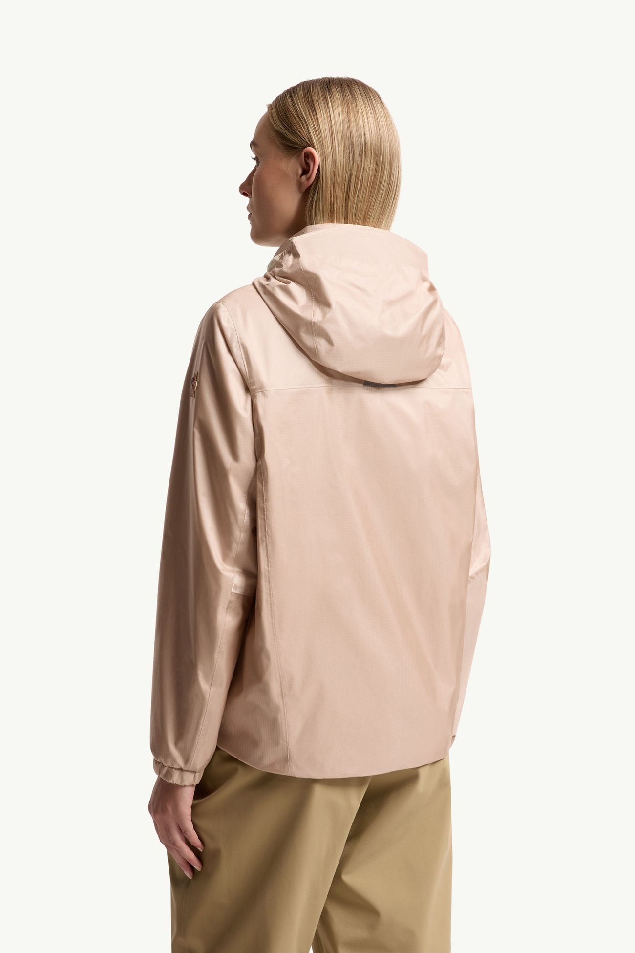 Plumífero corto con capucha de Windstopper® Fergana Mujer Rosado claro Moncler 4