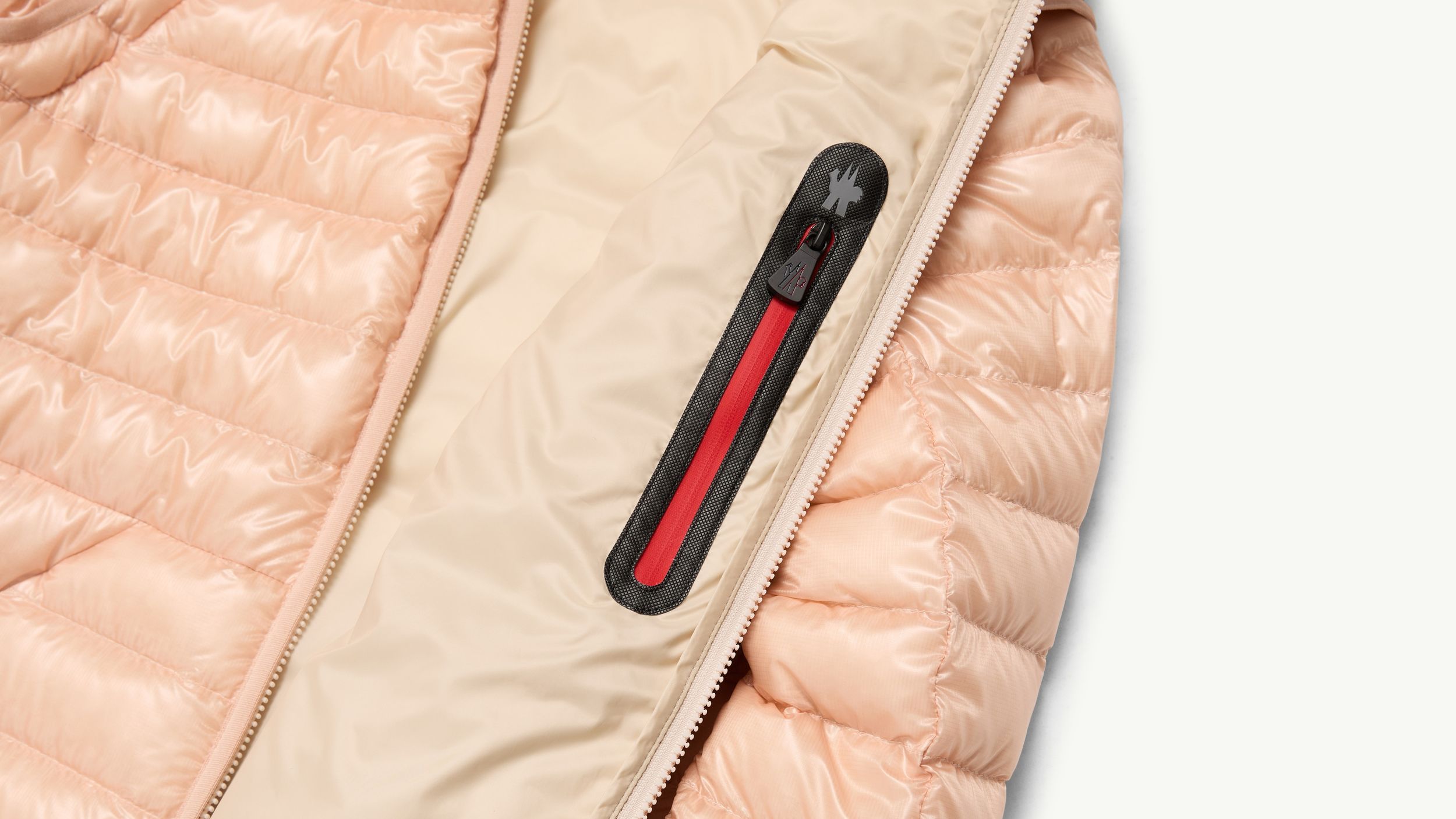 Slide 2 - Tasca per smartphone