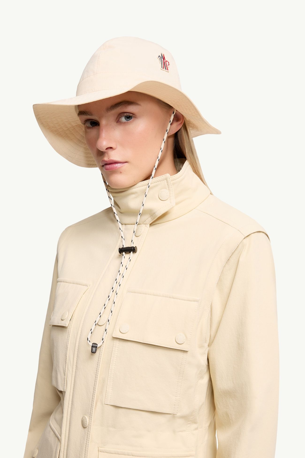 와이드 바이저 버킷 모자 여성 화이트 Moncler 1