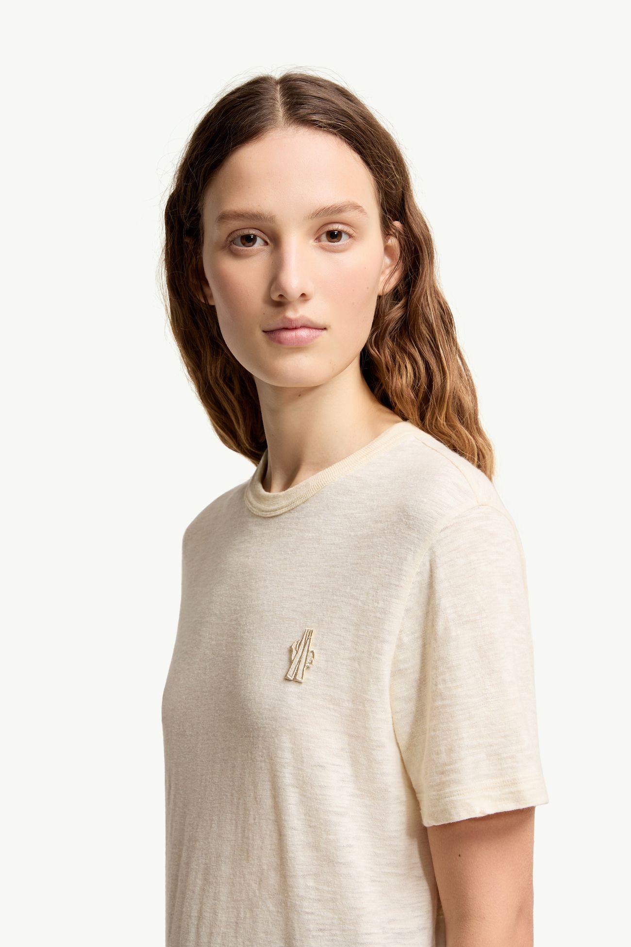 Camiseta de algodón con parche con logotipo Mujer Blanco Marfil Moncler 1