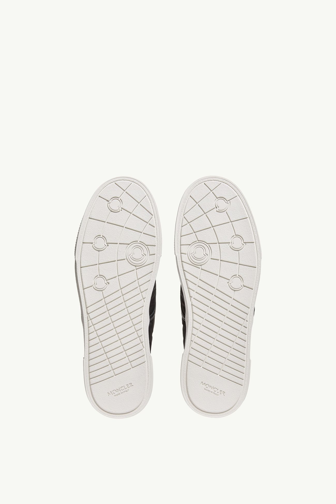 Vera Leisure Nylon Trainers Men Black Moncler 7