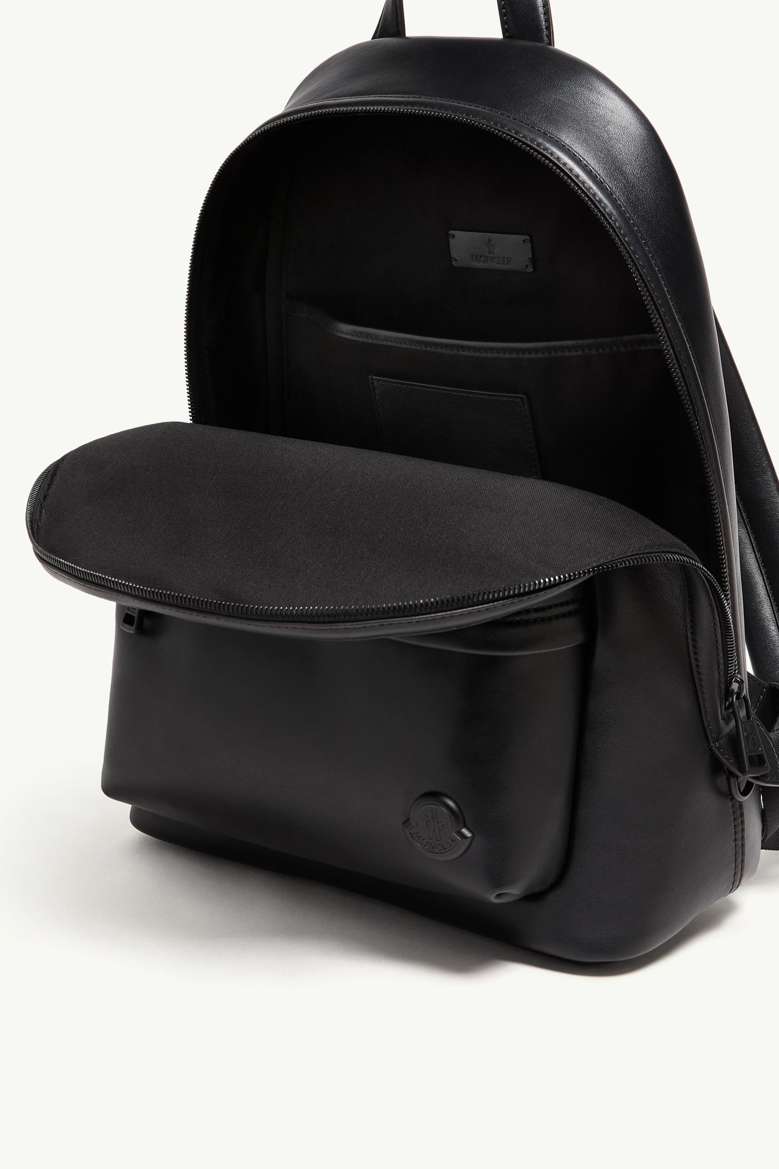 ブラック Carlo Leather バックパック : バッグ&スモールアクセサリー