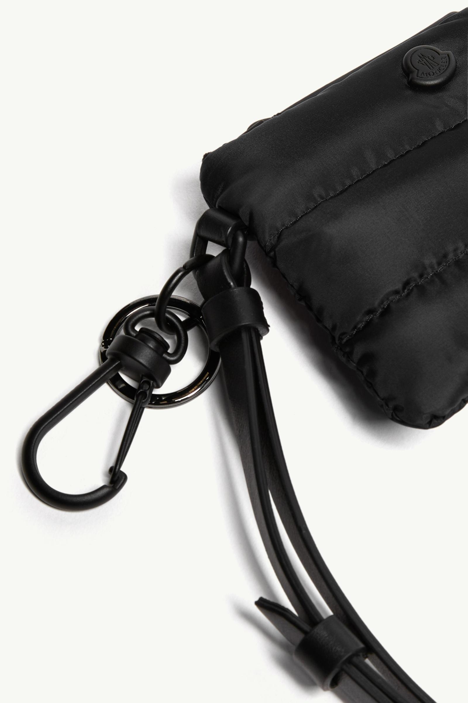 MONCLER LANYARD COO ブラック ケース　TG UNI Black Caradoc Card Metal Logo Holder - Bags & Small Accessories
