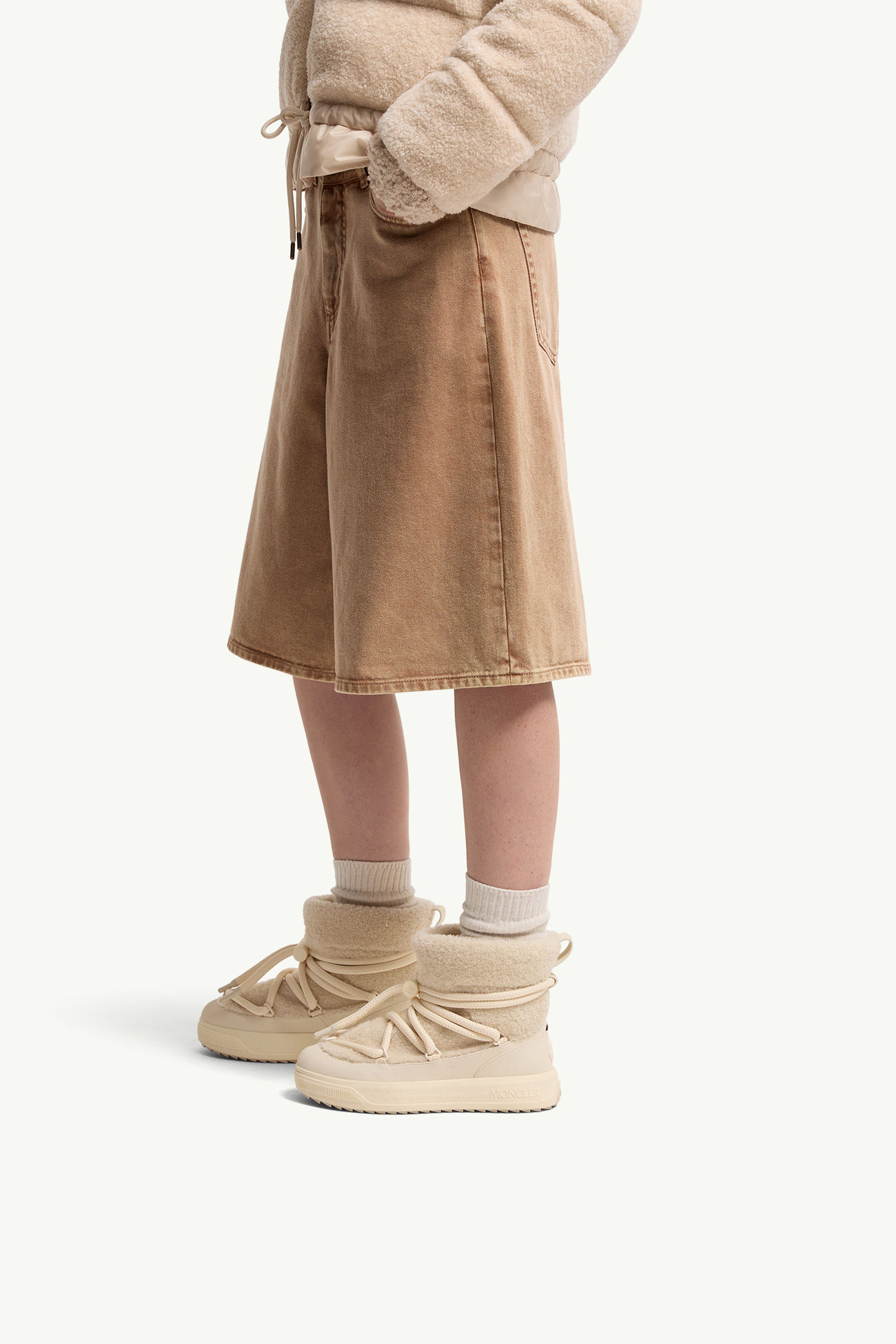 Moncler Altive Mid スノーブーツ レディース ライトベージュ Moncler 1