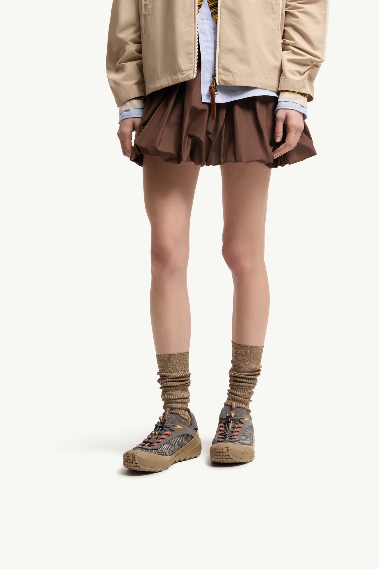 Trailgrip LP女士牛剖层革运动鞋 女士 灰色 Moncler 1