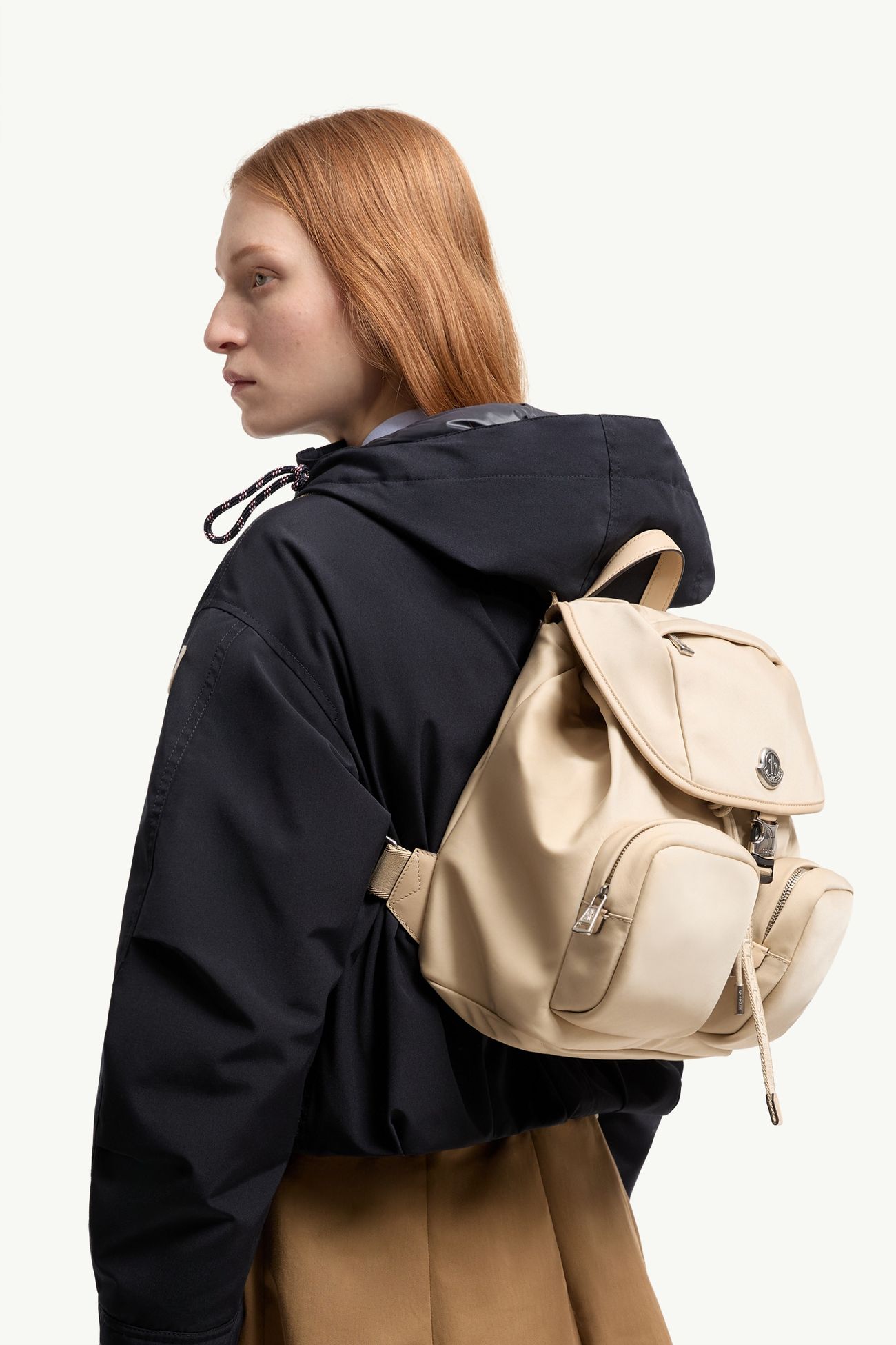 New Trick女士金属标识背包 女士 浅米色 Moncler 1