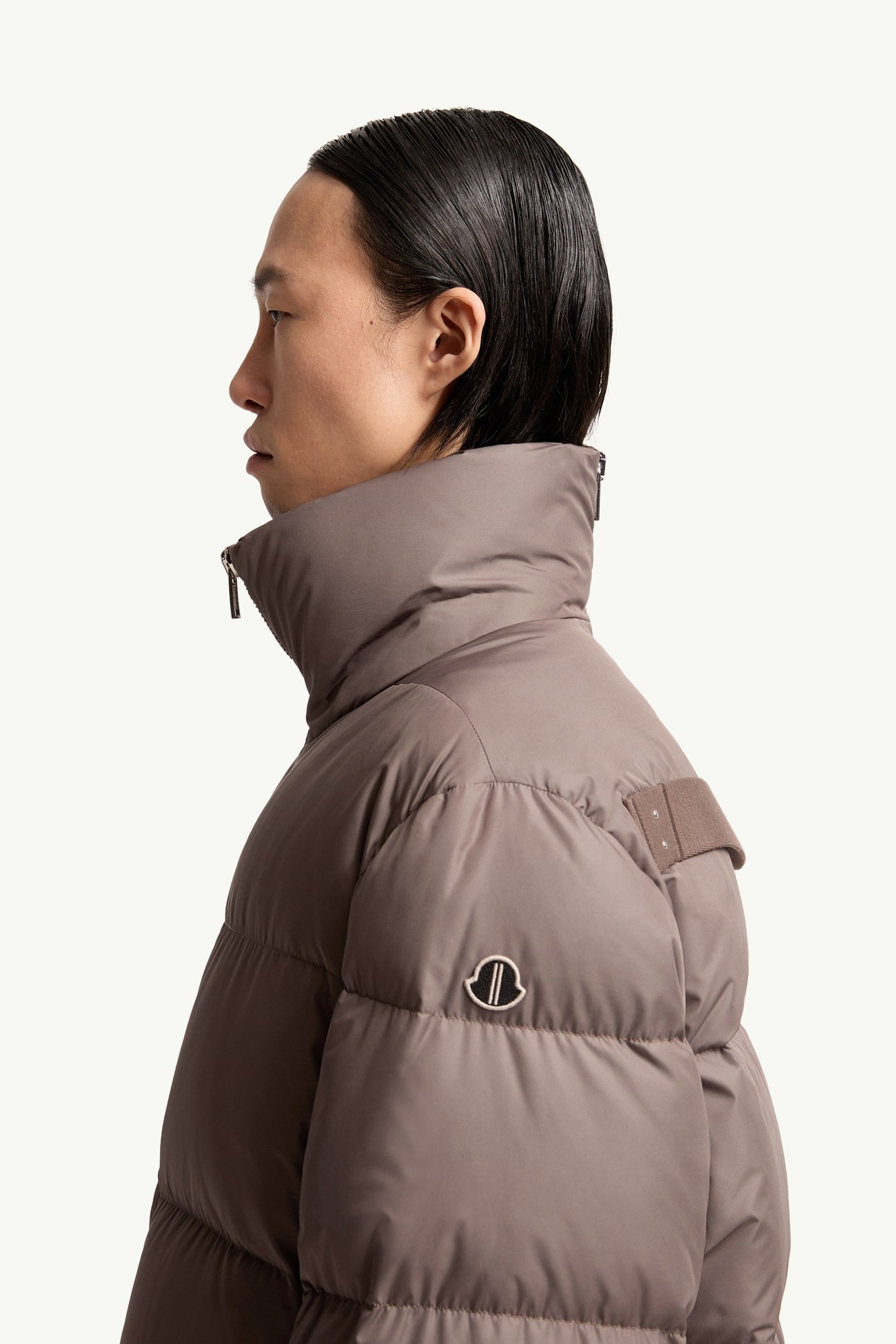 Moncler + Rick Owens Cyclopic ショートダウンジャケット ジェンダーニュートラル トープ Moncler 4
