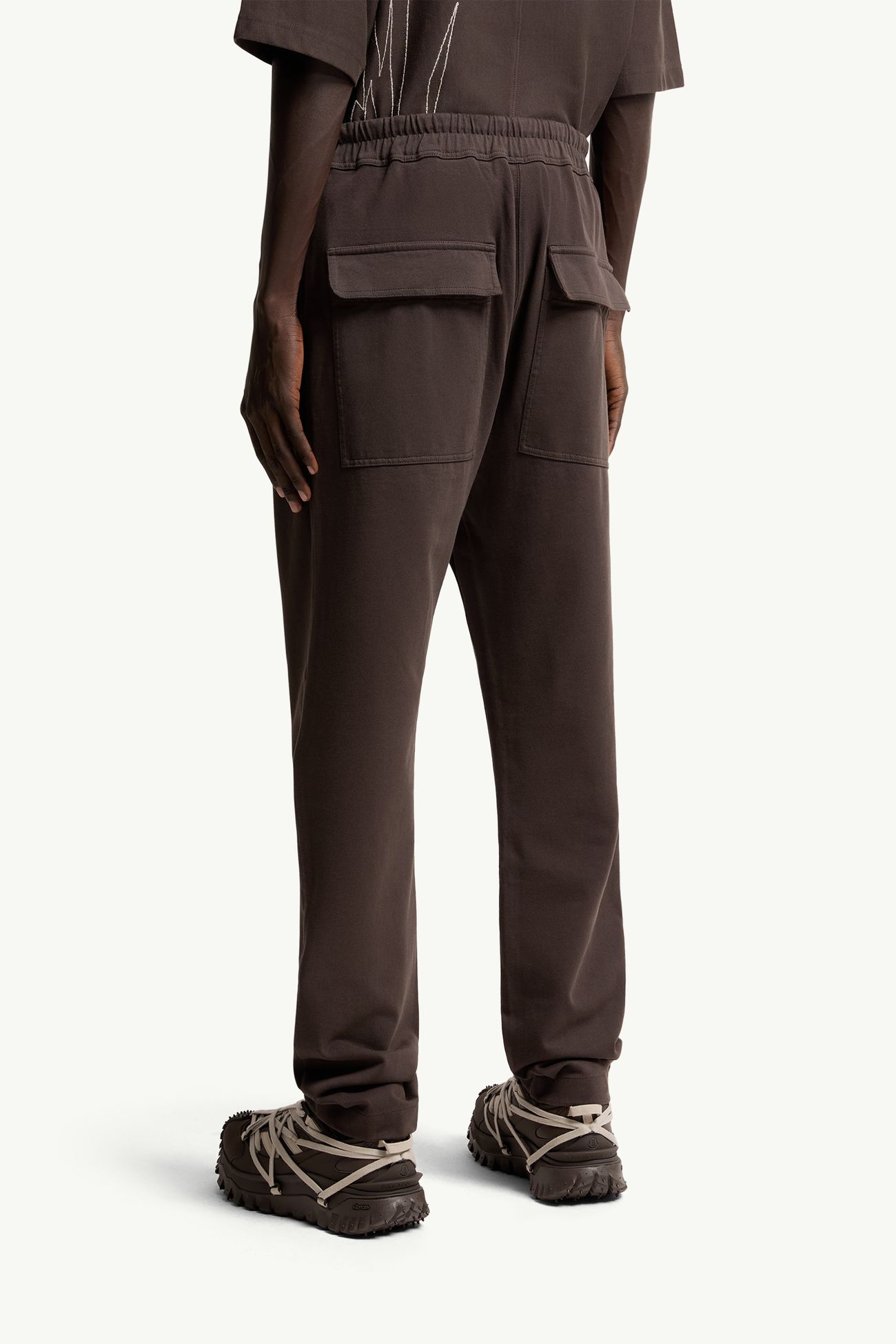 ブラウン Moncler + Rick Owens スウェットパンツ : パンツ＆ショーツ 