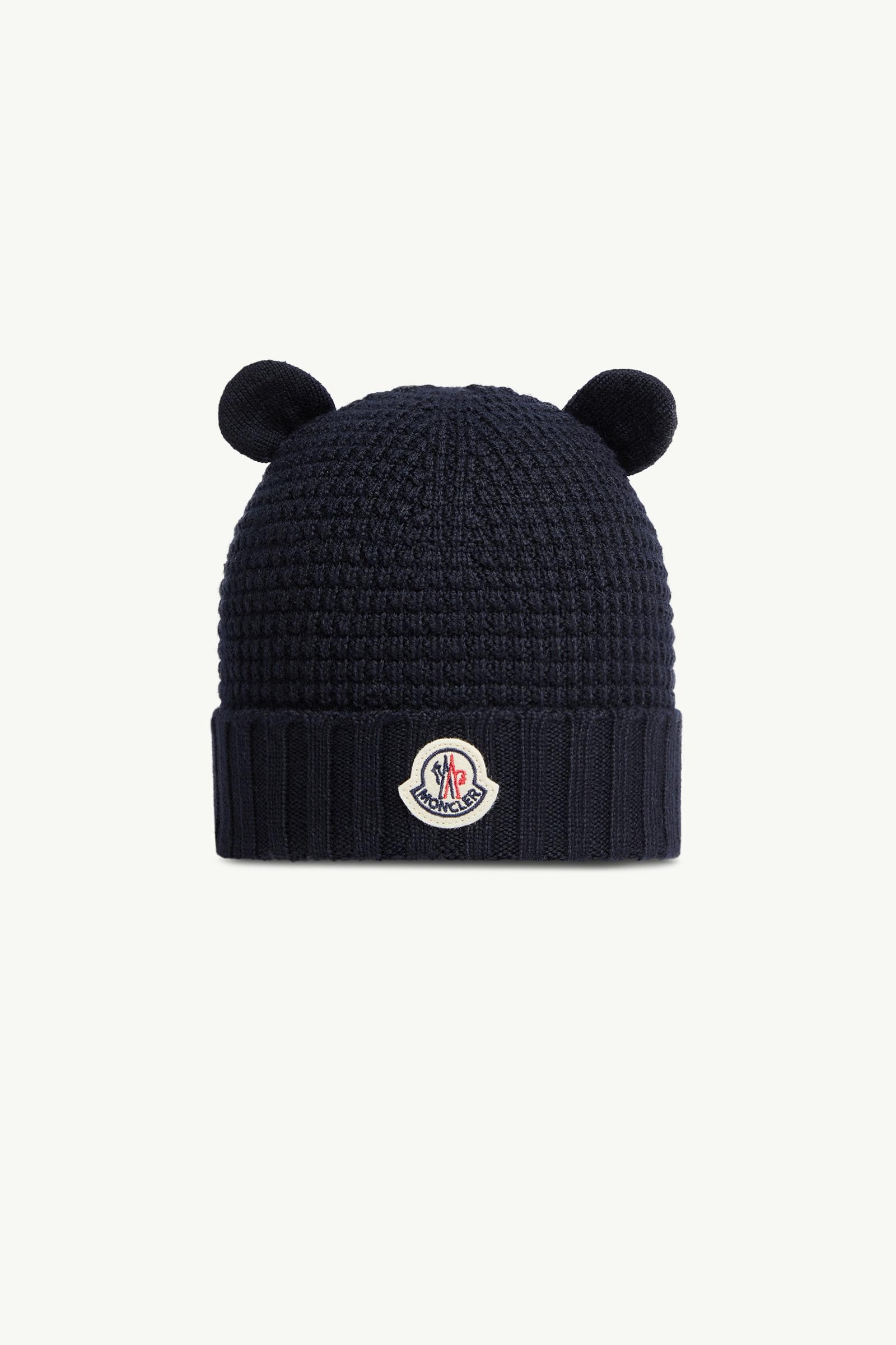 https://moncler-cdn.thron.com/api/v1/content-delivery/shares/dpx6uv/contents/L19513B00005M1131742_F/image/L19513B00005M1131742_F