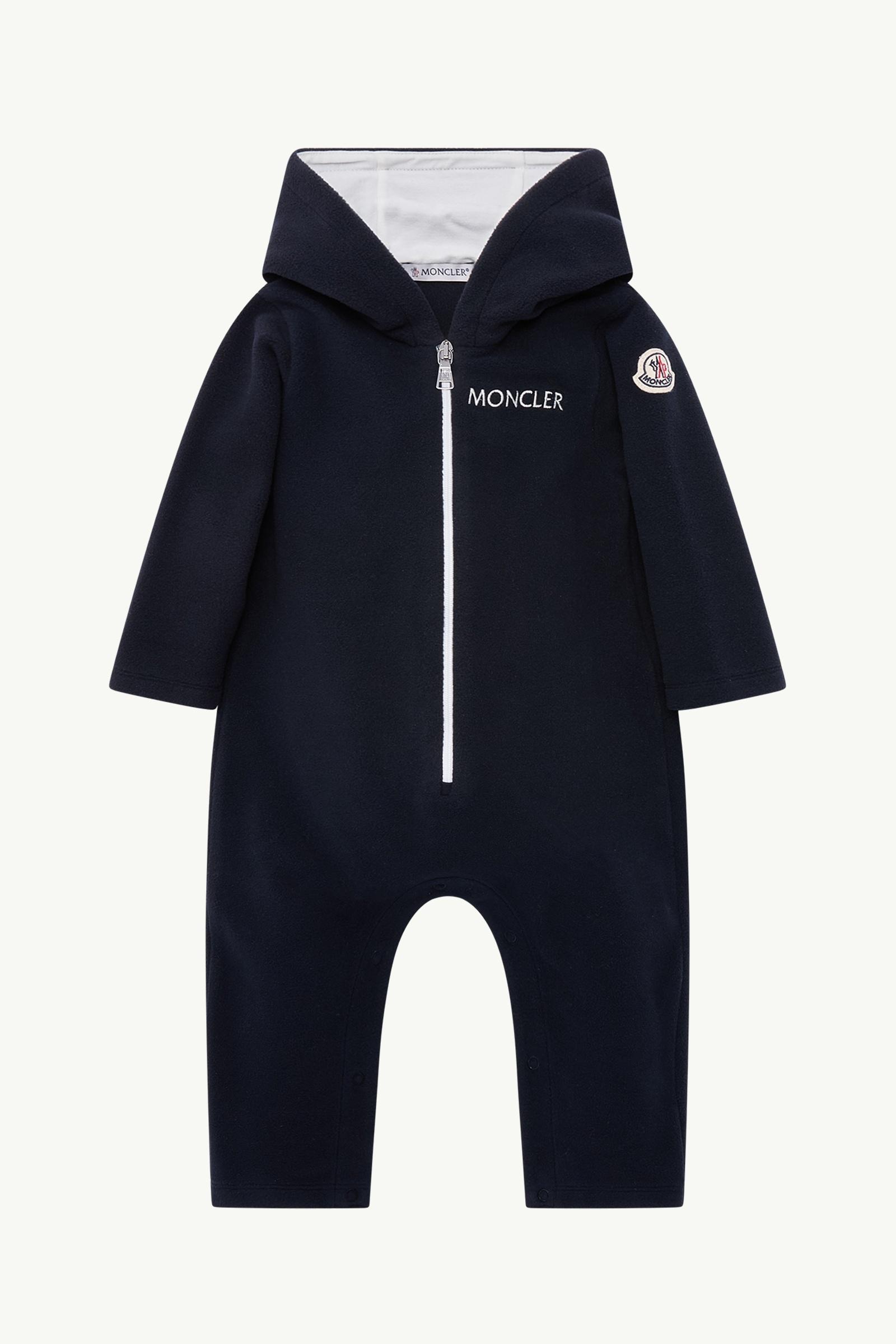 https://moncler-cdn.thron.com/api/v1/content-delivery/shares/dpx6uv/contents/L19518L0000180093778_F/image/L19518L0000180093778_F