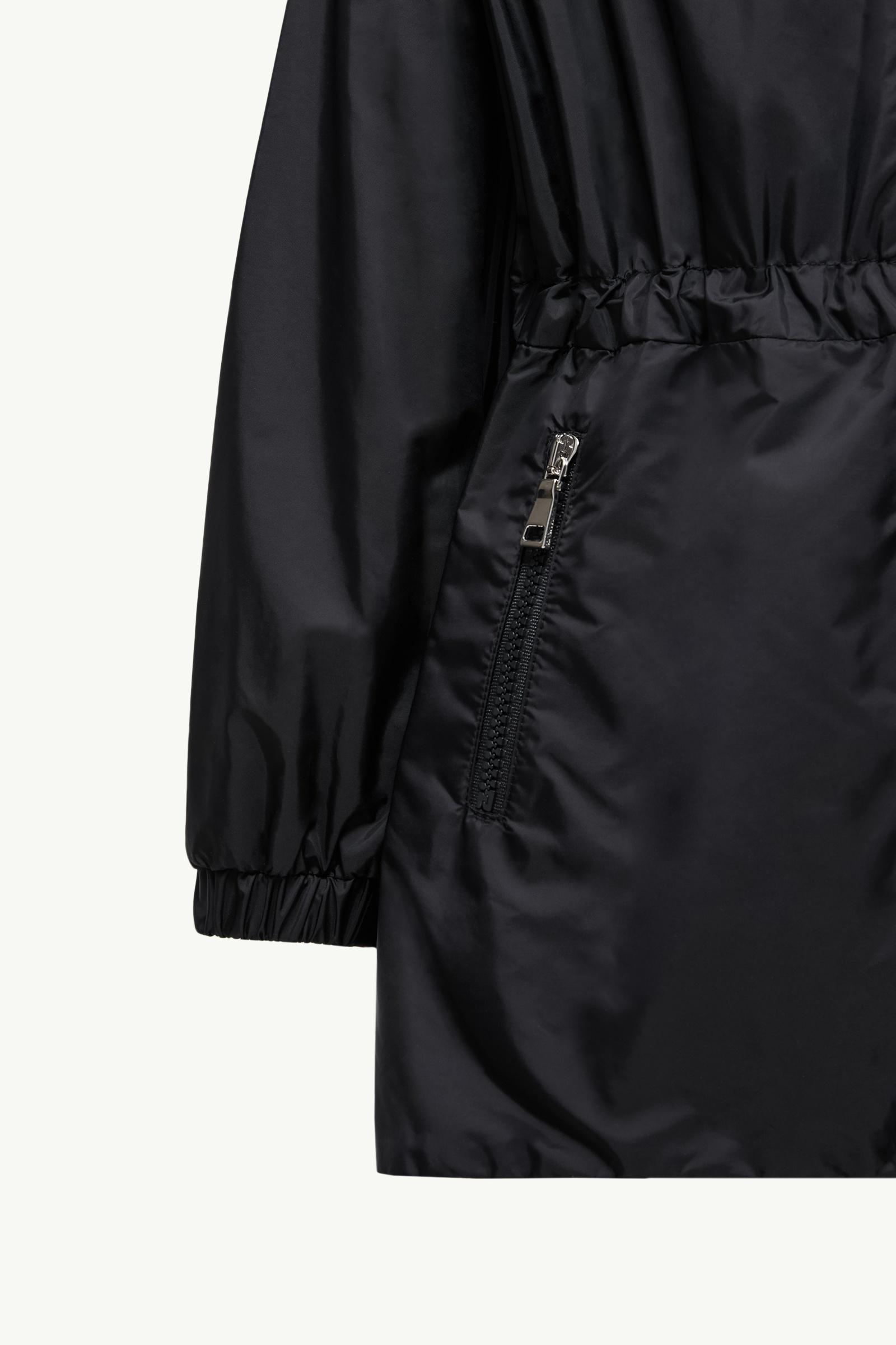 2026SS✨希少 新品 MONCLER モンクレール ジュニア WETE ブラック Wete パーカー : ジャケットとレインコート 向けの キッズ