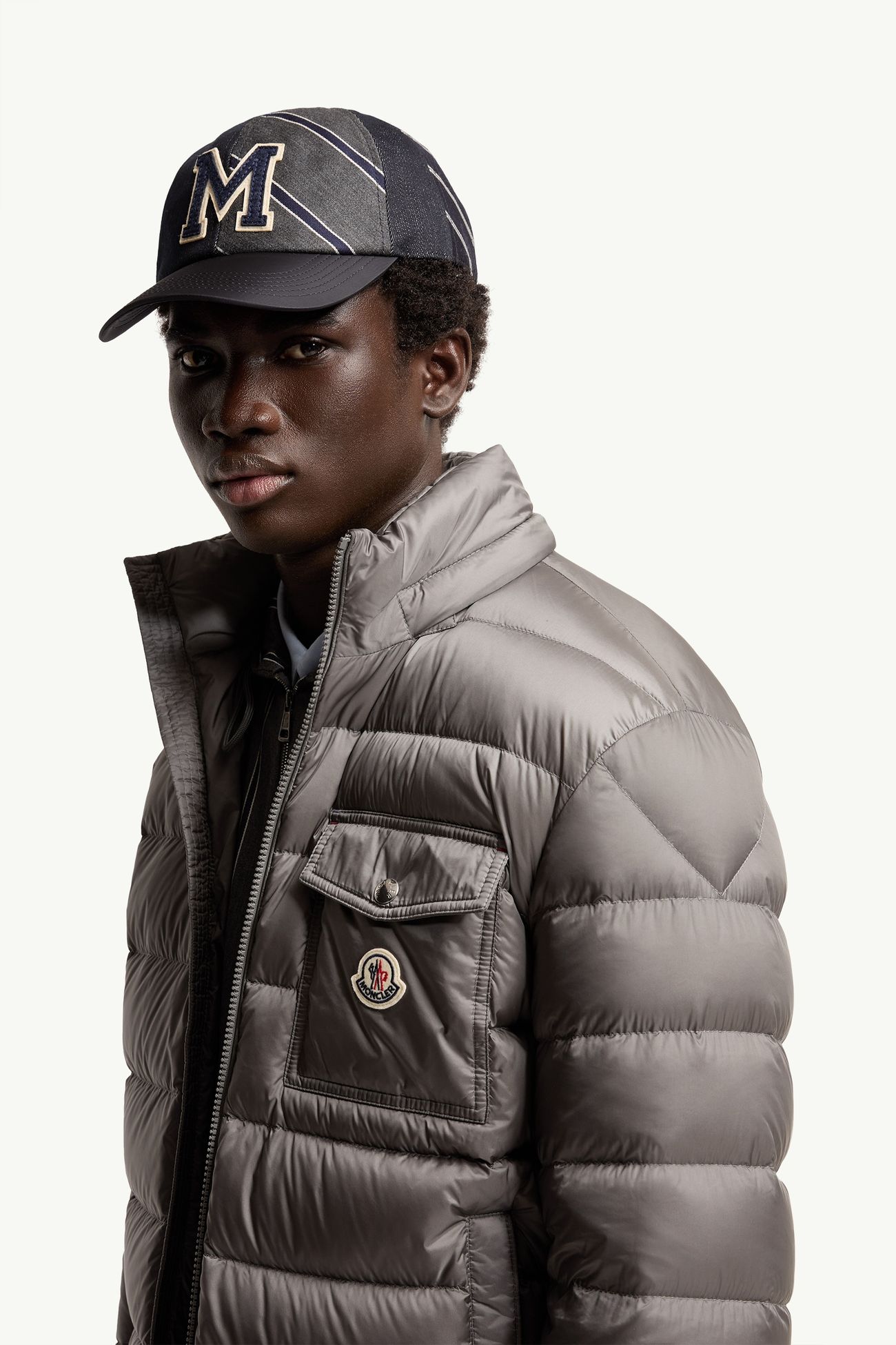Doudoune courte à capuche Verith Hommes Gris Moncler 1