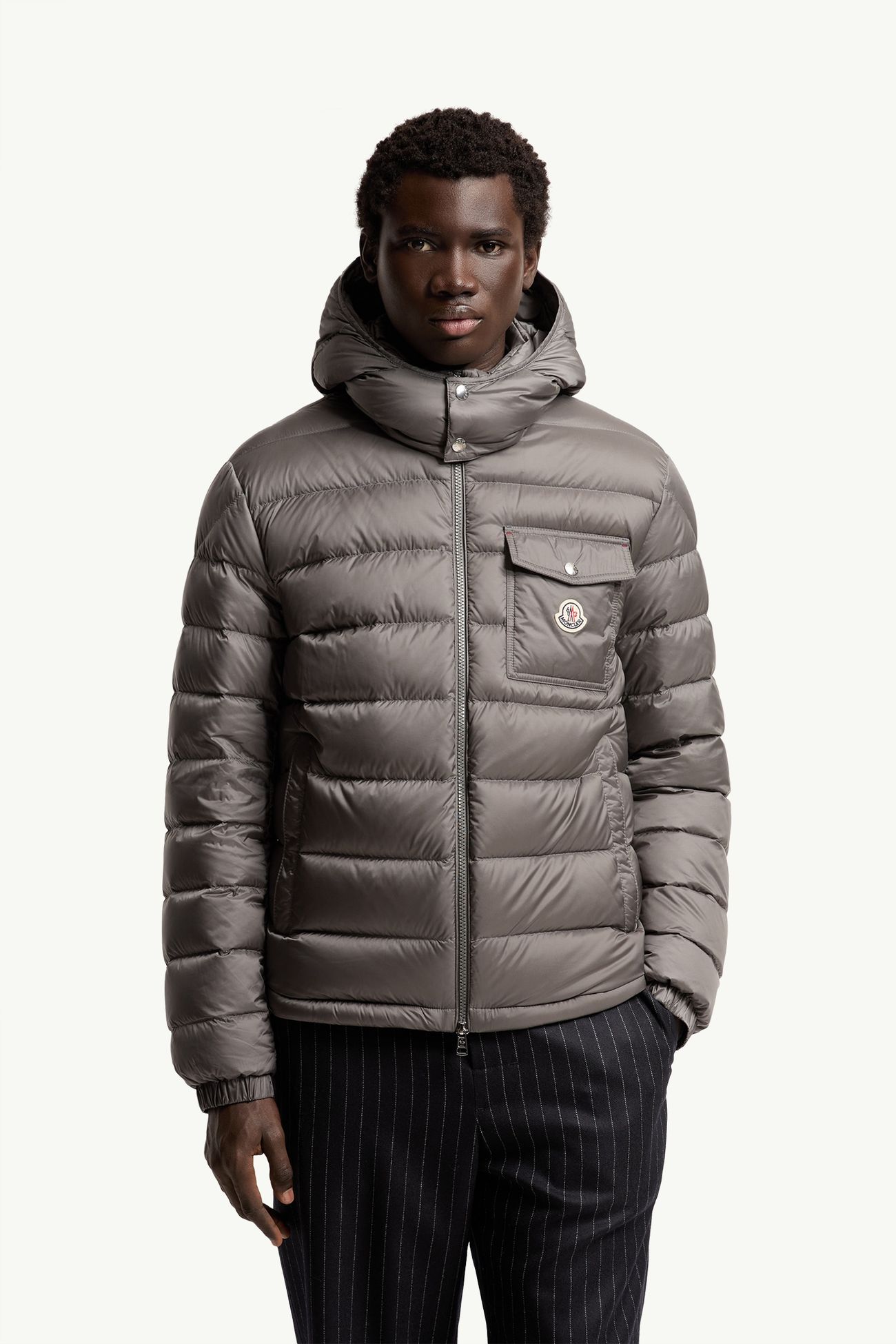 Doudoune courte à capuche Verith Hommes Gris Moncler 3