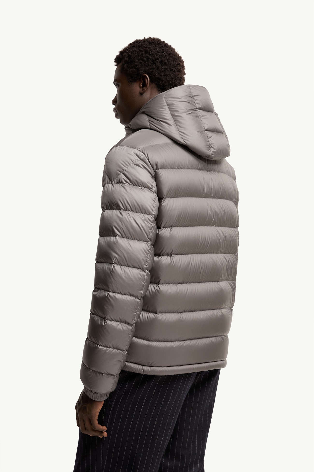 Verith連帽短身羽絨外套 男士 灰色 Moncler 4