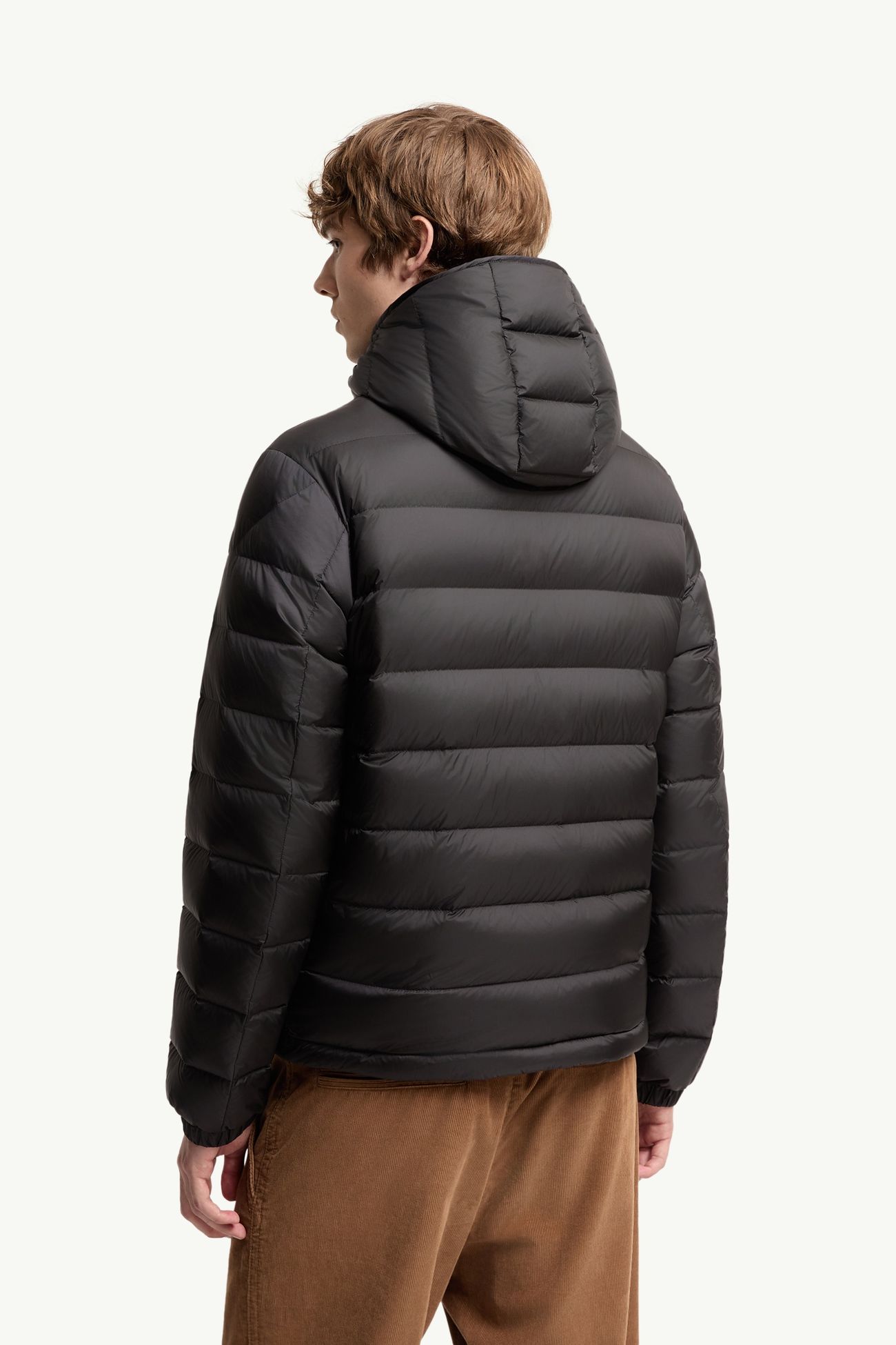 Plumífero corto con capucha Verith Hombre Negro Moncler 4