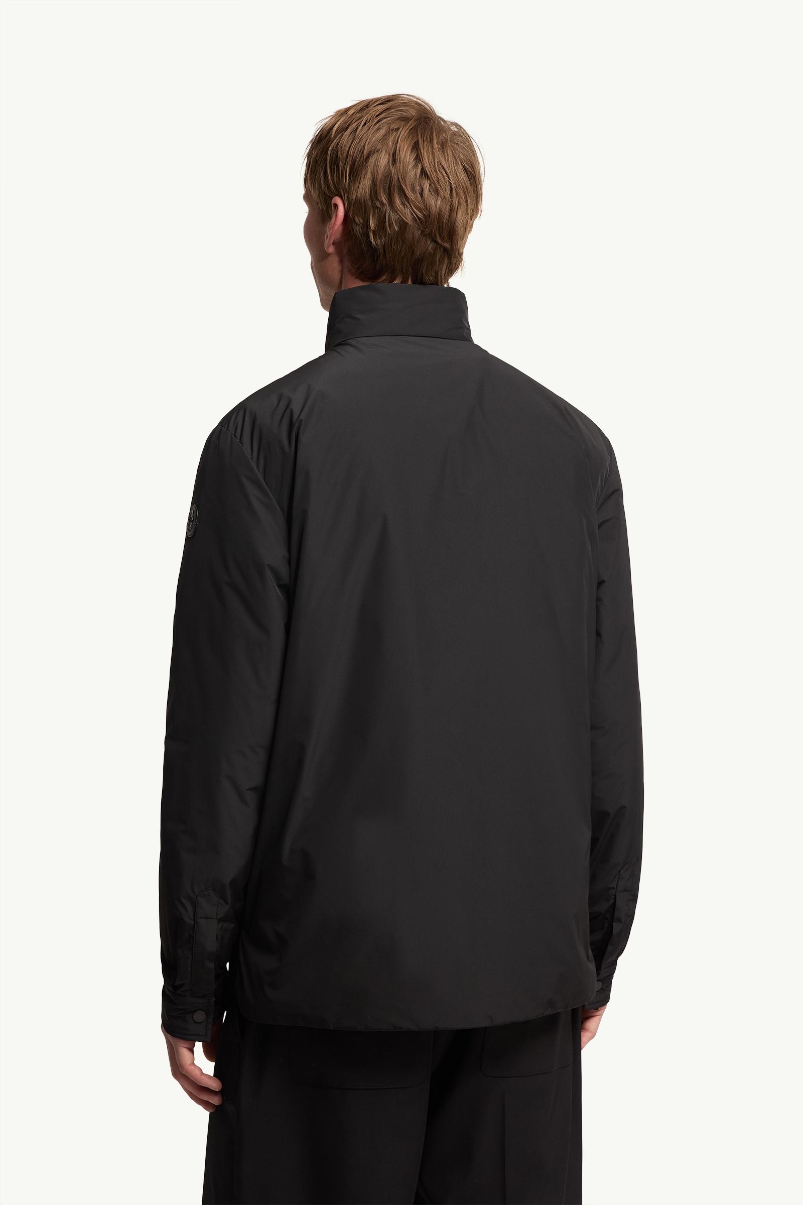 MONCLERブラックジャケット Black Yndale Short Down Jacket - Lightweight Down Jackets for Men