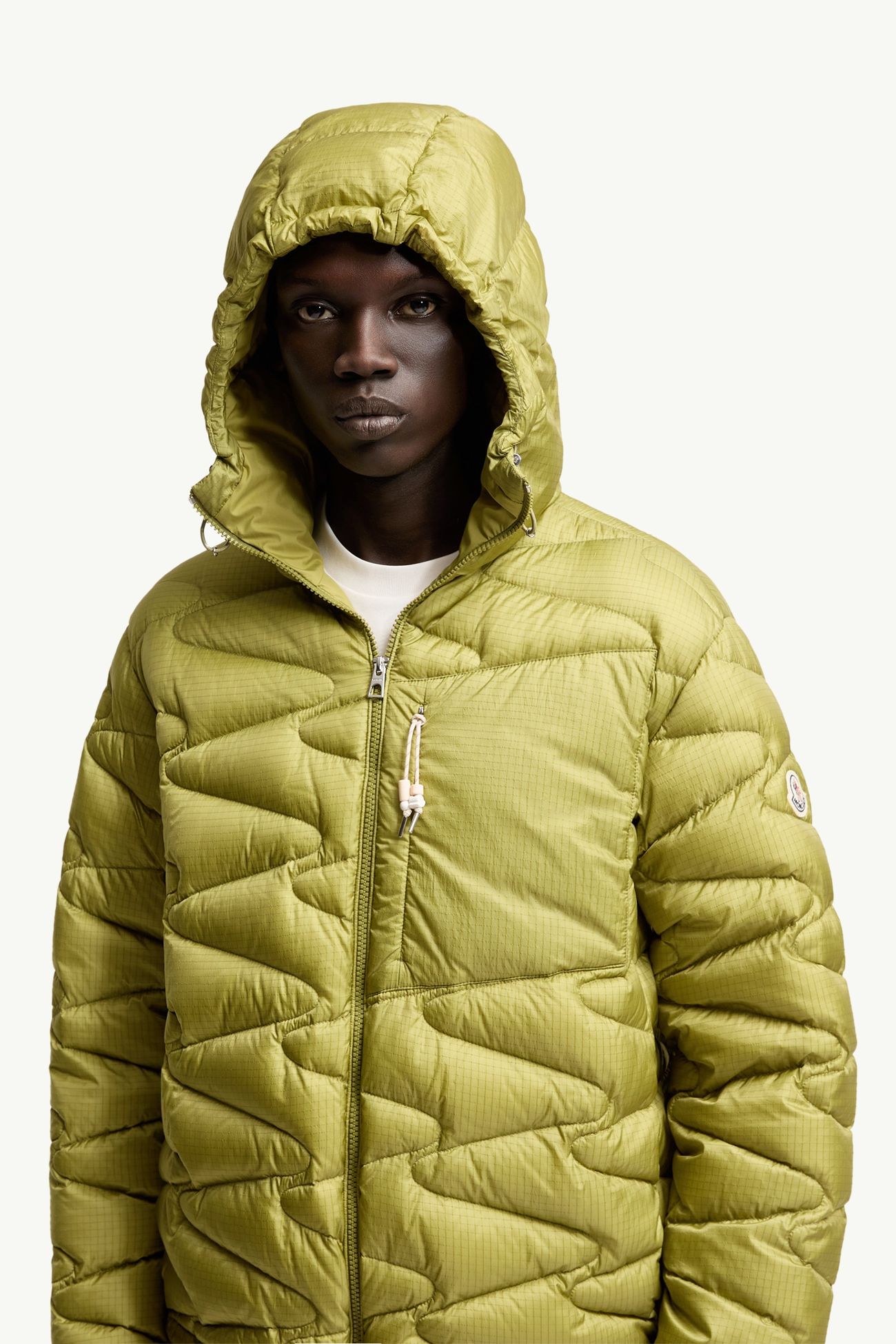 Tidone 후드 웨이브 퀼팅 쇼트 다운 재킷 남성 라임 그린 Moncler 5