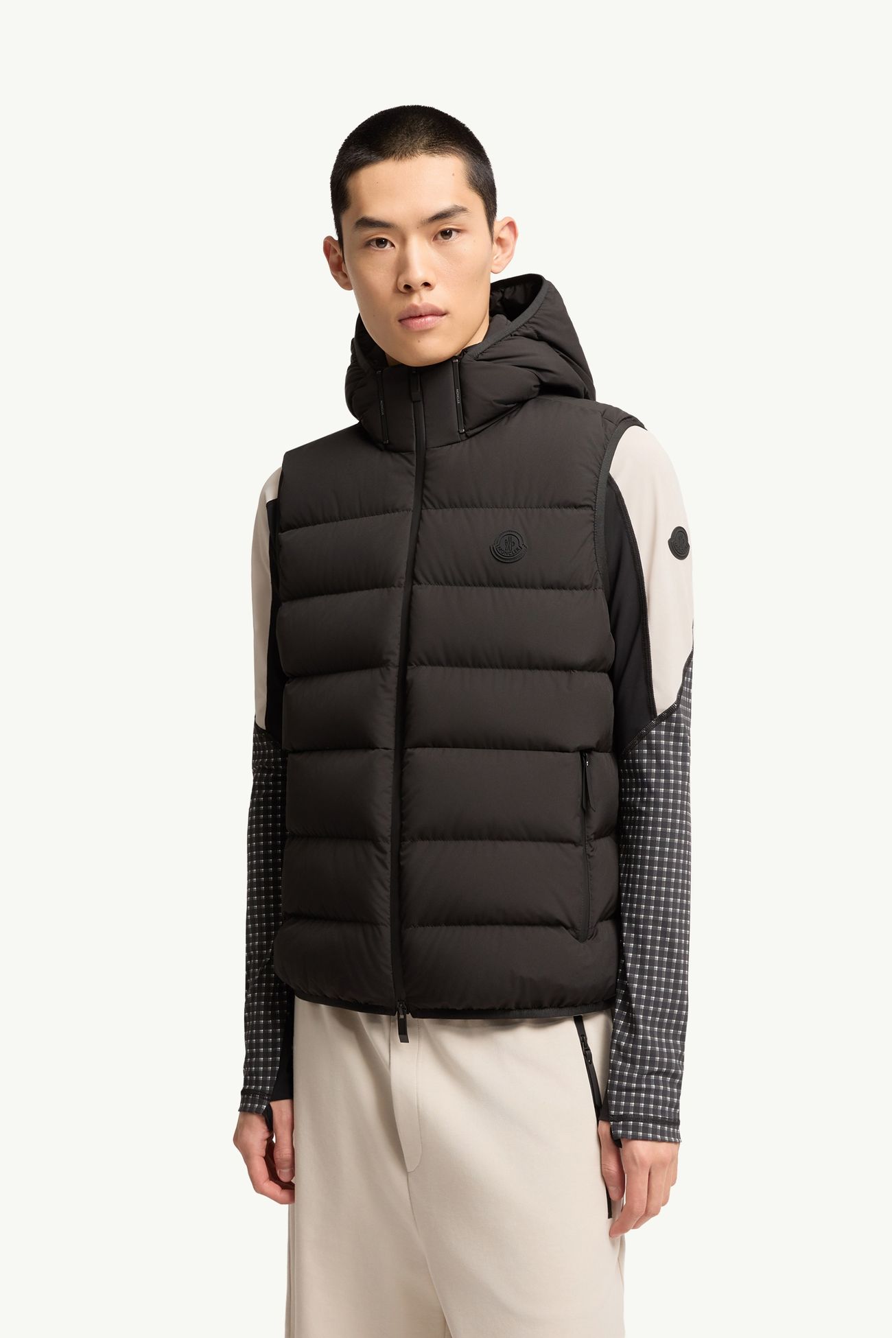 Arinella男士连帽羽绒马甲 男士 黑色 Moncler 3