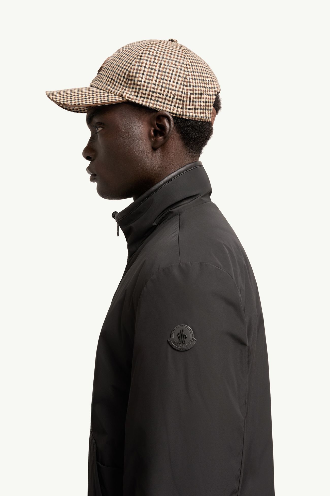 Delviane Reversible Diamond-Quilted Down Jacket Men Black Moncler 1