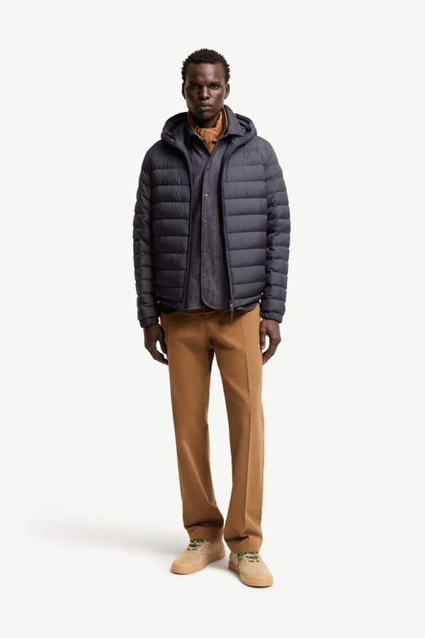 Solienn kurze Daunenjacke mit Kapuze Herren Dunkelblau Moncler 0