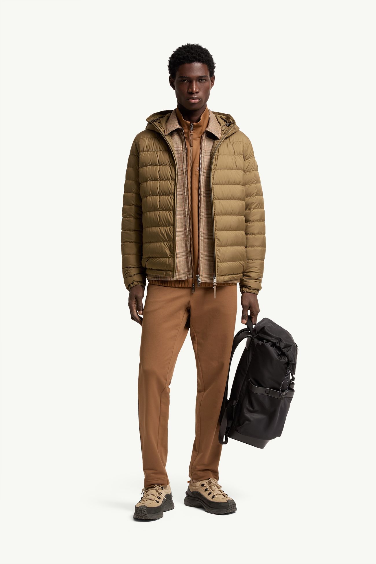 Solienn男士连帽短款羽绒夹克外套 男士 橄榄绿 Moncler 0