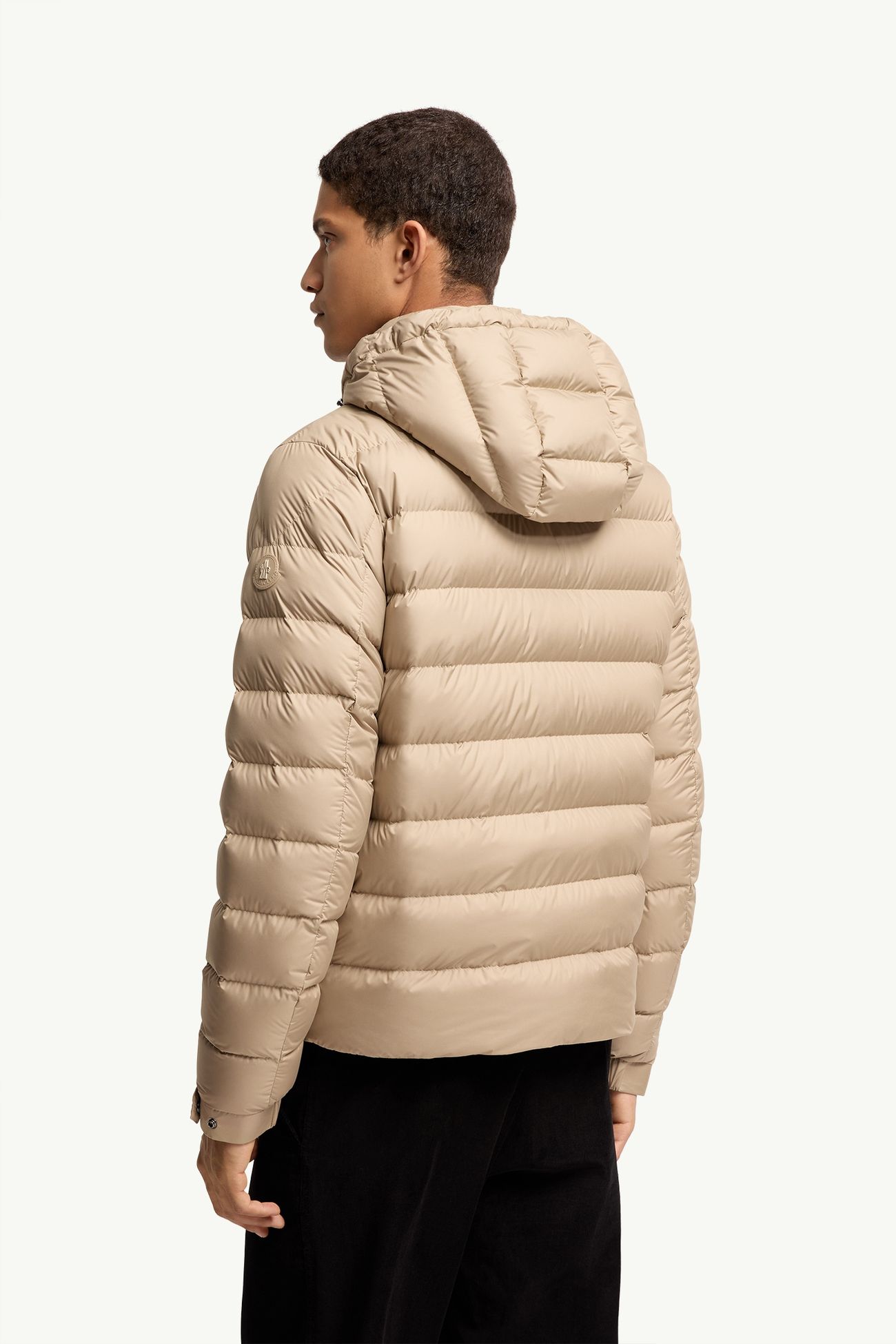 Plumífero corto con capucha Arneb Hombre Beige Moncler 4