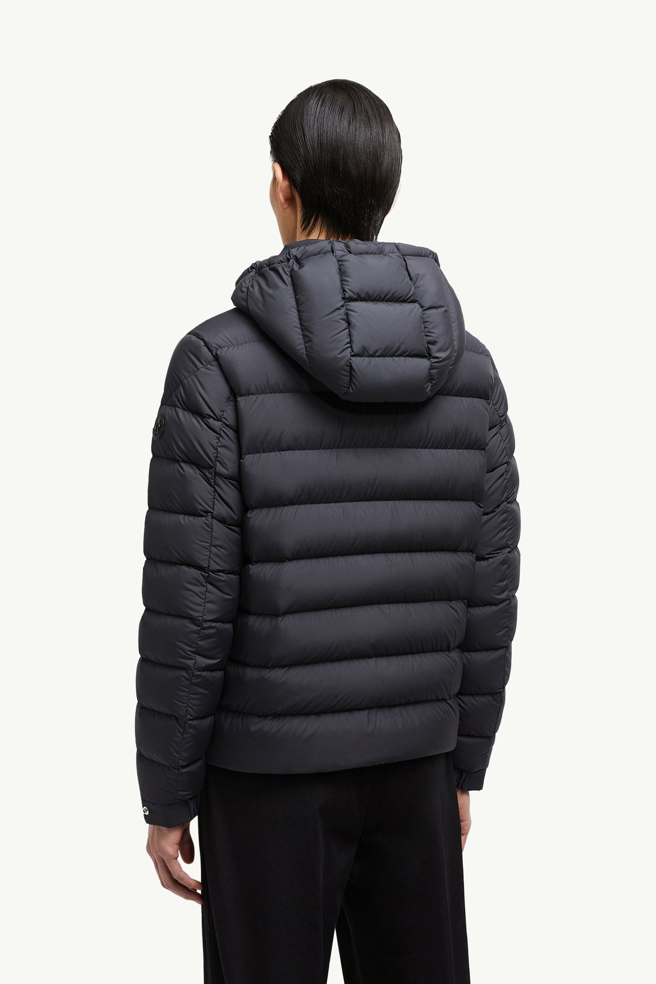 Arneb 후드 쇼트 다운 재킷 남성 블랙 Moncler 4