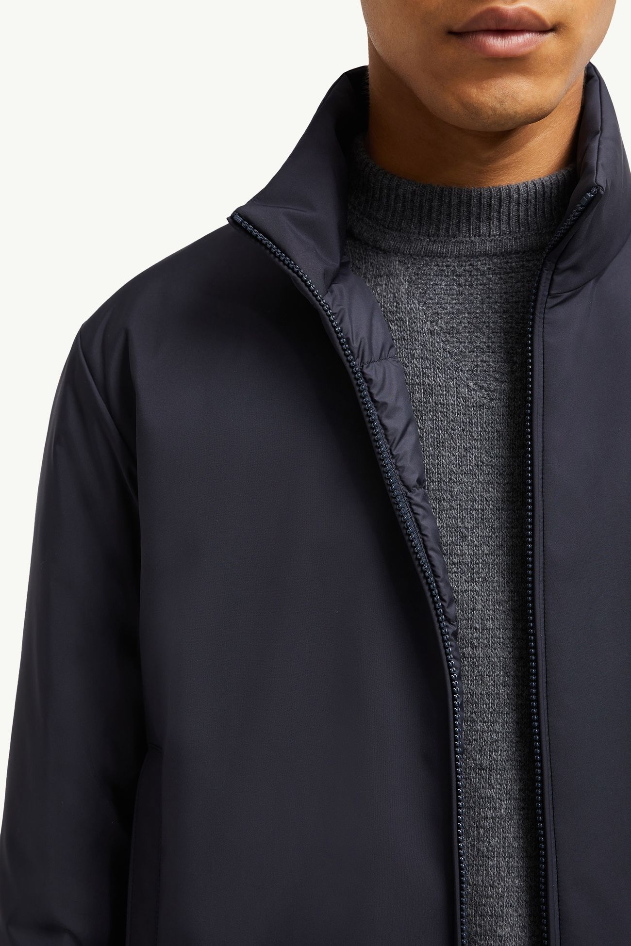 Plumífero corto Luserna Hombre Azul marino Moncler 6