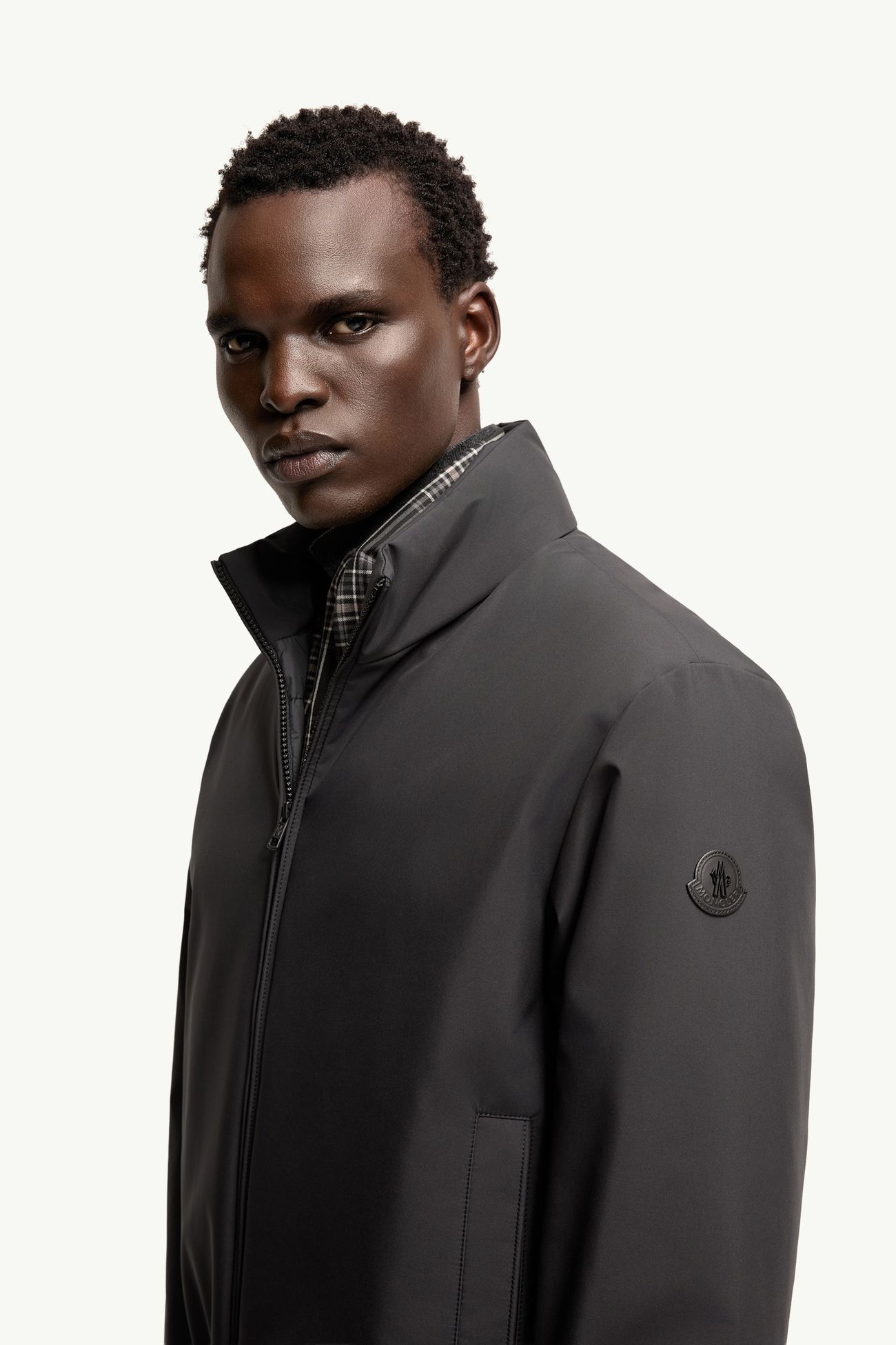 Luserna kurze Daunenjacke Herren Schwarz Moncler 1