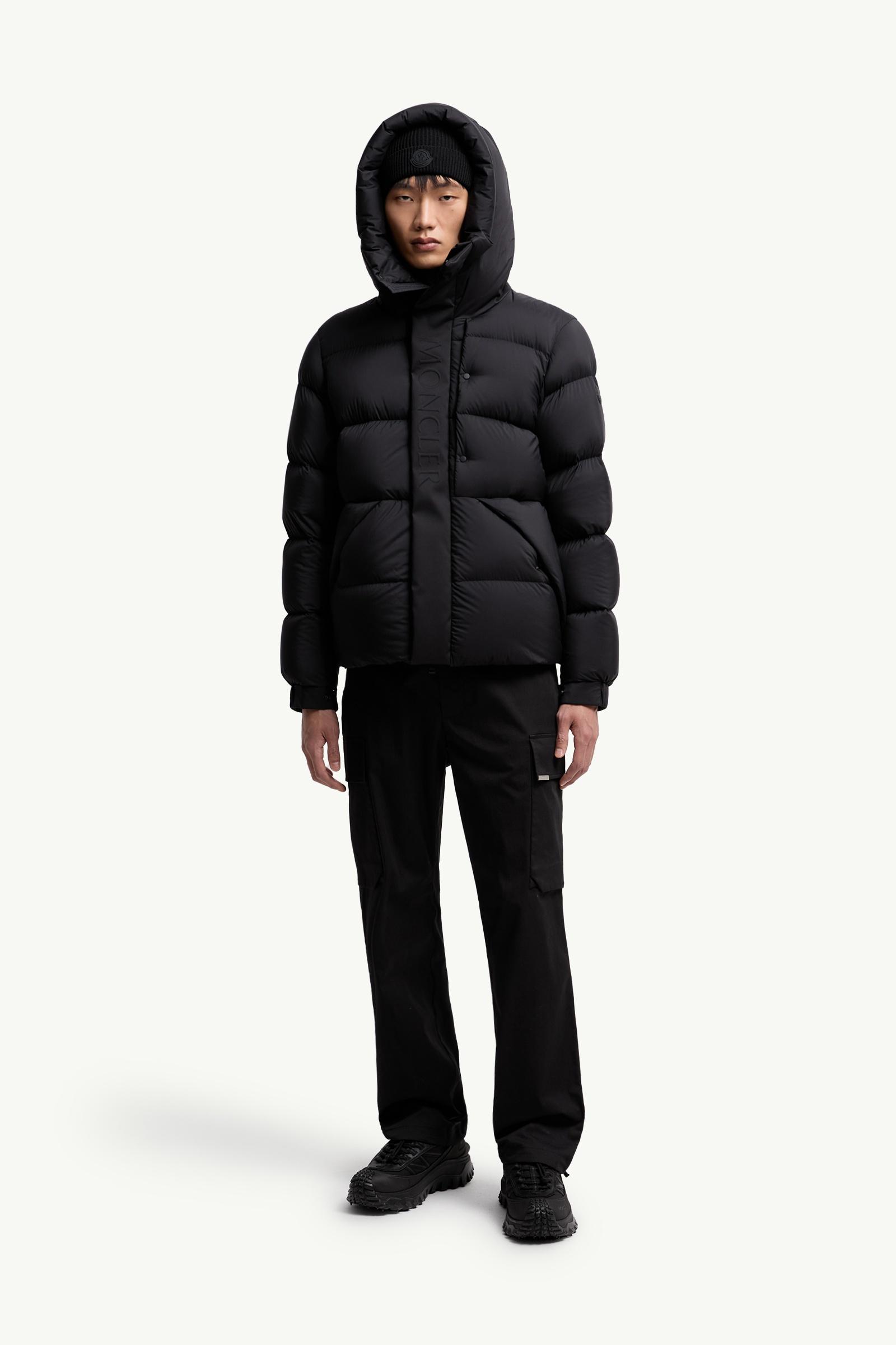 MONCLER BOISSARD GIUBBOTTO ブラック TG 0 Black Madeira Hooded Short Down Jacket - Short Down Jackets for