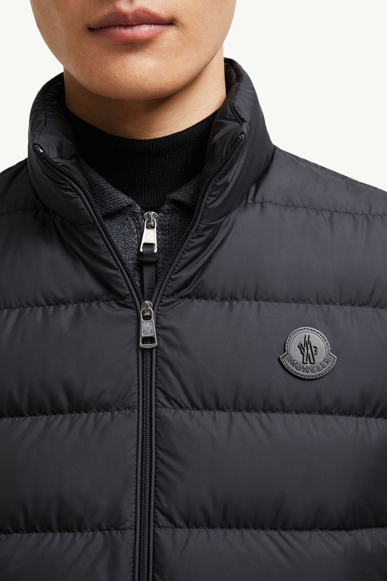 Treompan Daunenweste Herren Schwarz Moncler 6