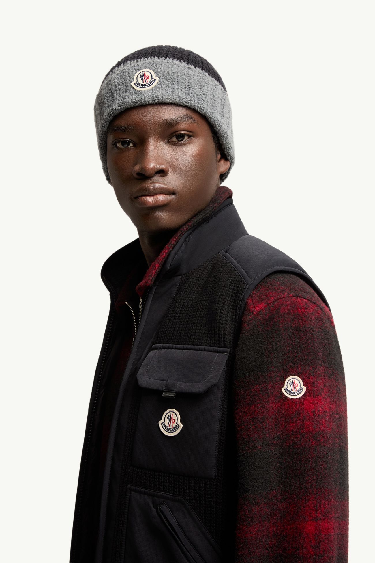 Lenevra Down Gilet Men Black Moncler 1