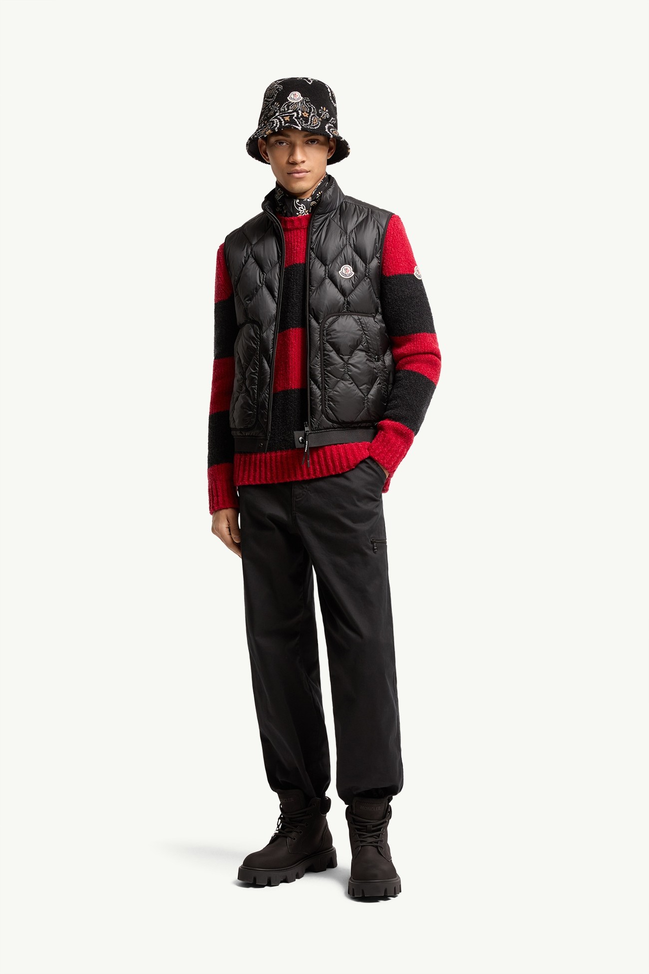 Gilet Imbottito in Piuma con Trapuntatura a Rombi Erelia Uomo Nero Moncler 0
