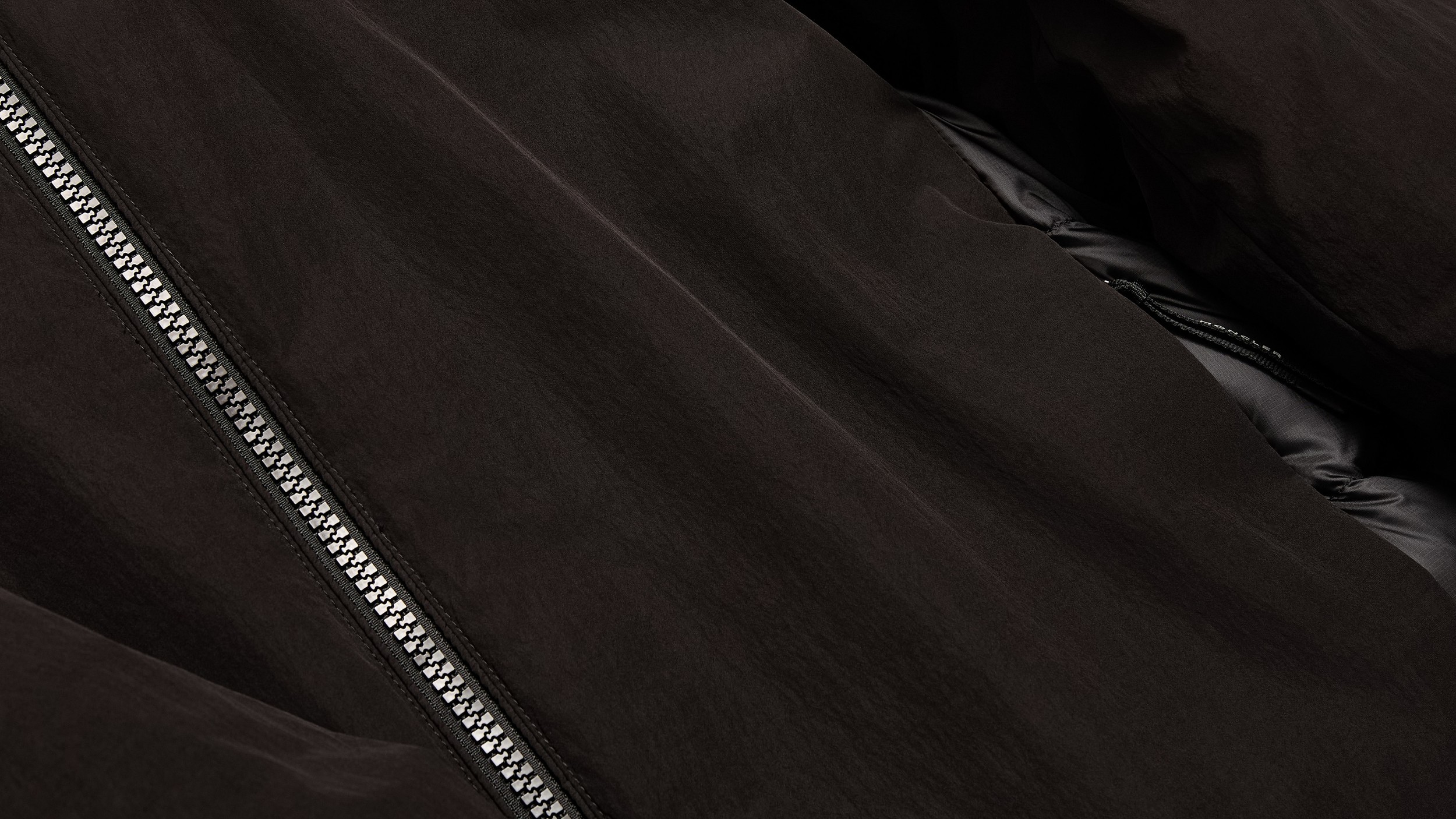 Slide 3 - Un tocco di cotone