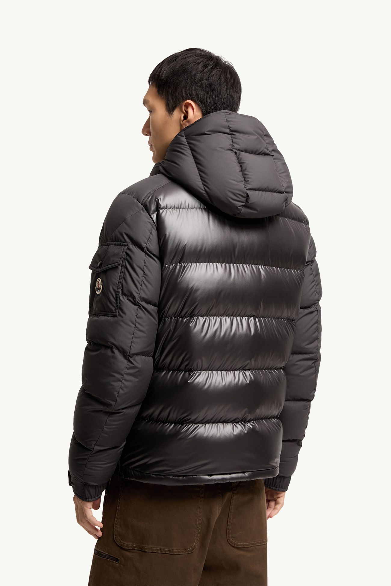Moncler Maya 후드 쇼트 다운 재킷 남성 블랙 Moncler 4