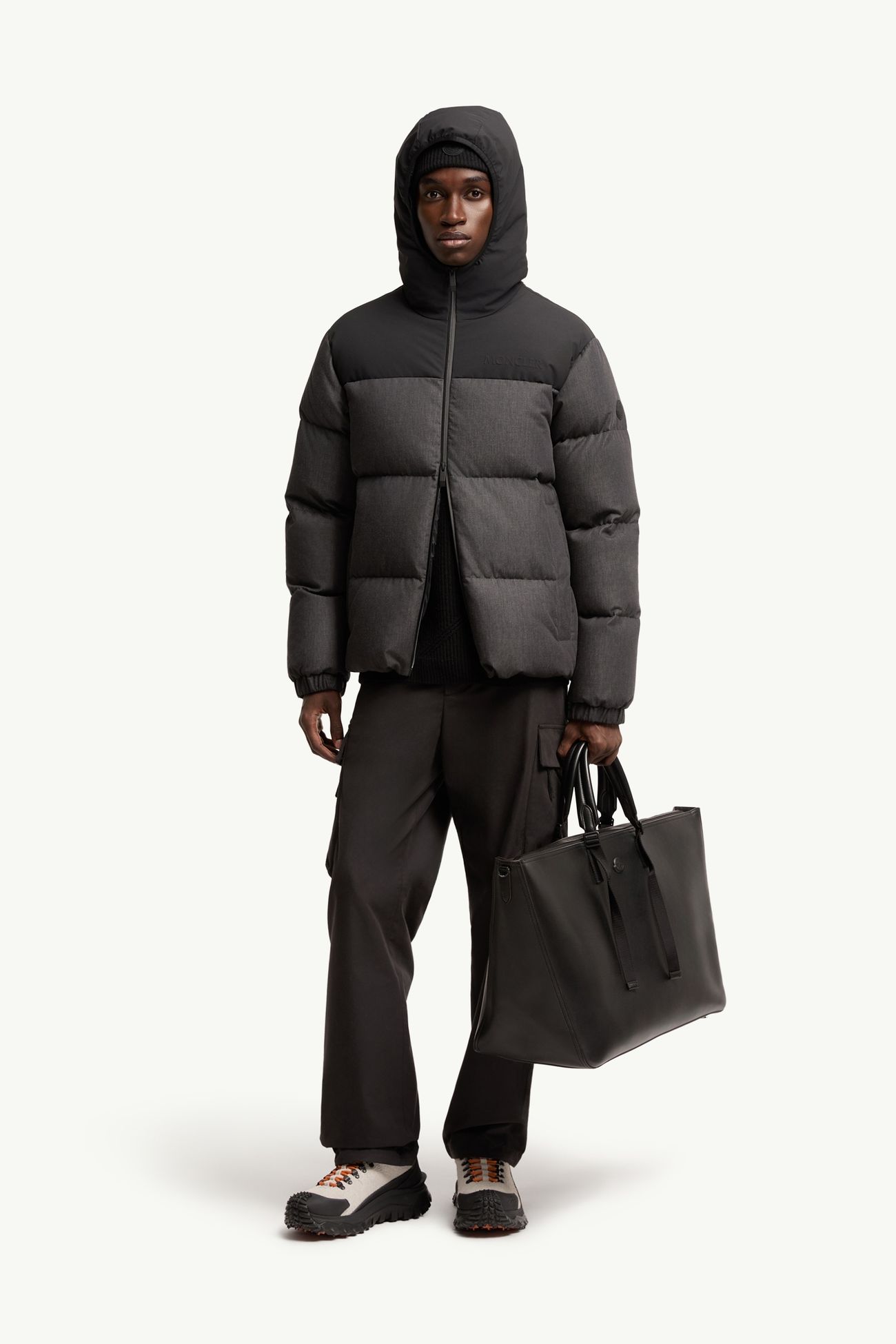 Oulojoki mittellange Daunenjacke mit Kapuze Herren Schwarz Moncler 0