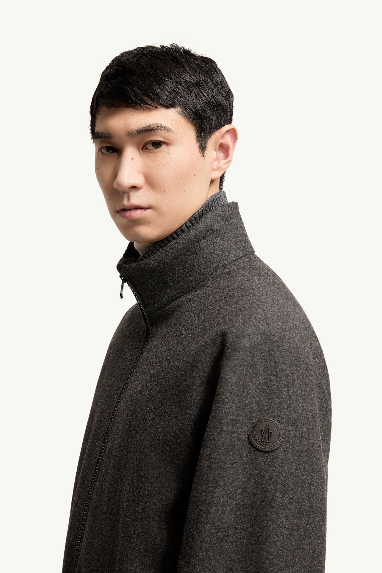 Limberl男士短款羽绒夹克外套 男士 深灰色 Moncler 1