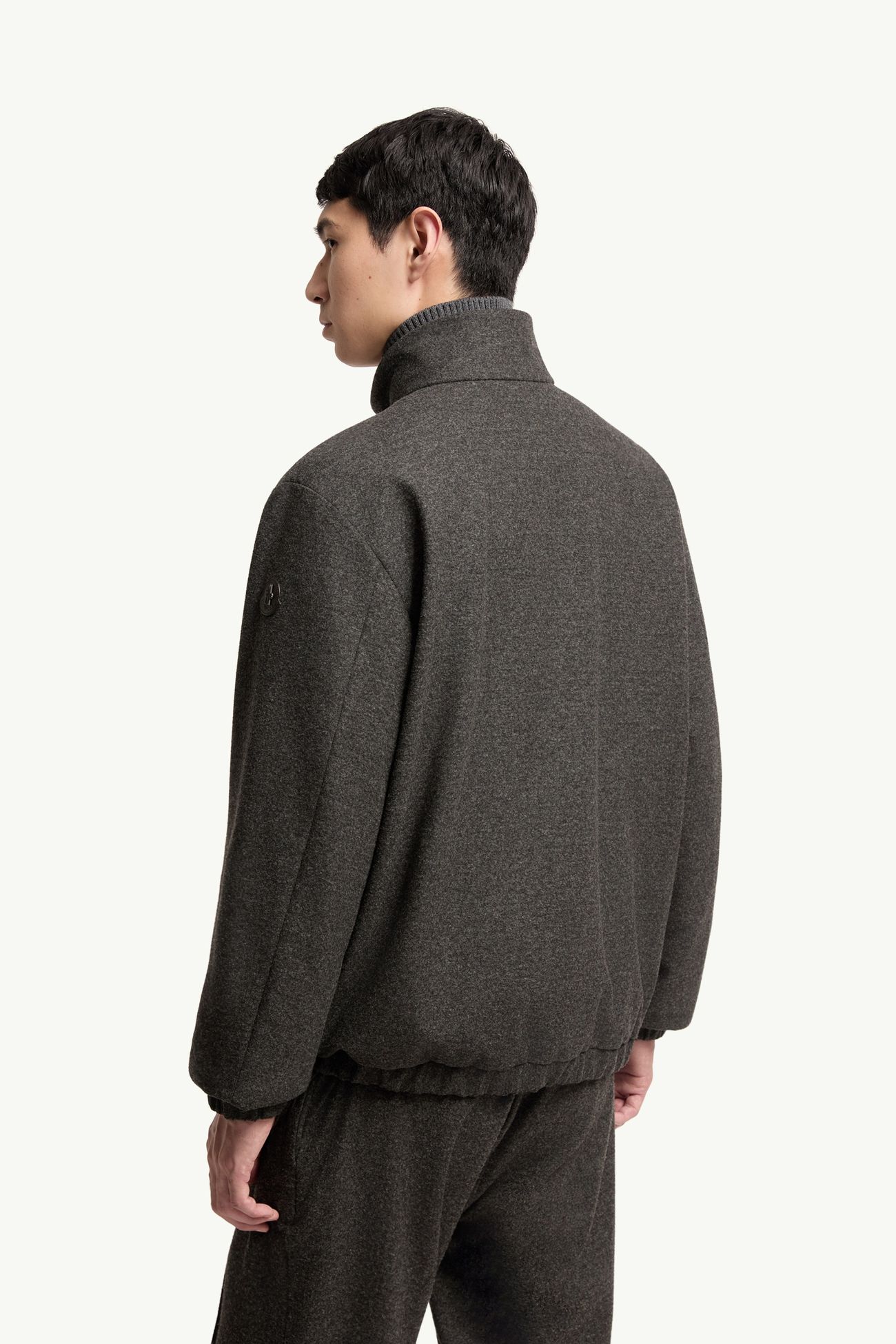 Limberl男士短款羽绒夹克外套 男士 深灰色 Moncler 4