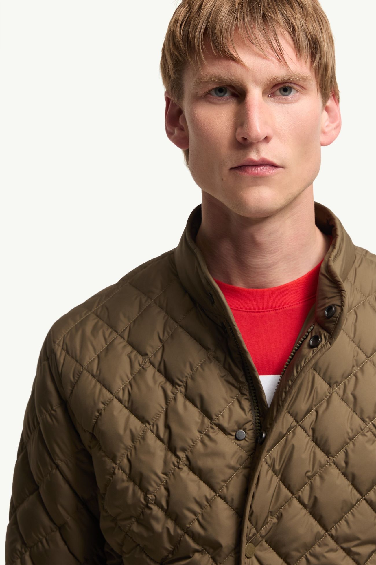 Oise Diamond Quilted Short Down Jacket Men Olive Green Moncler 5