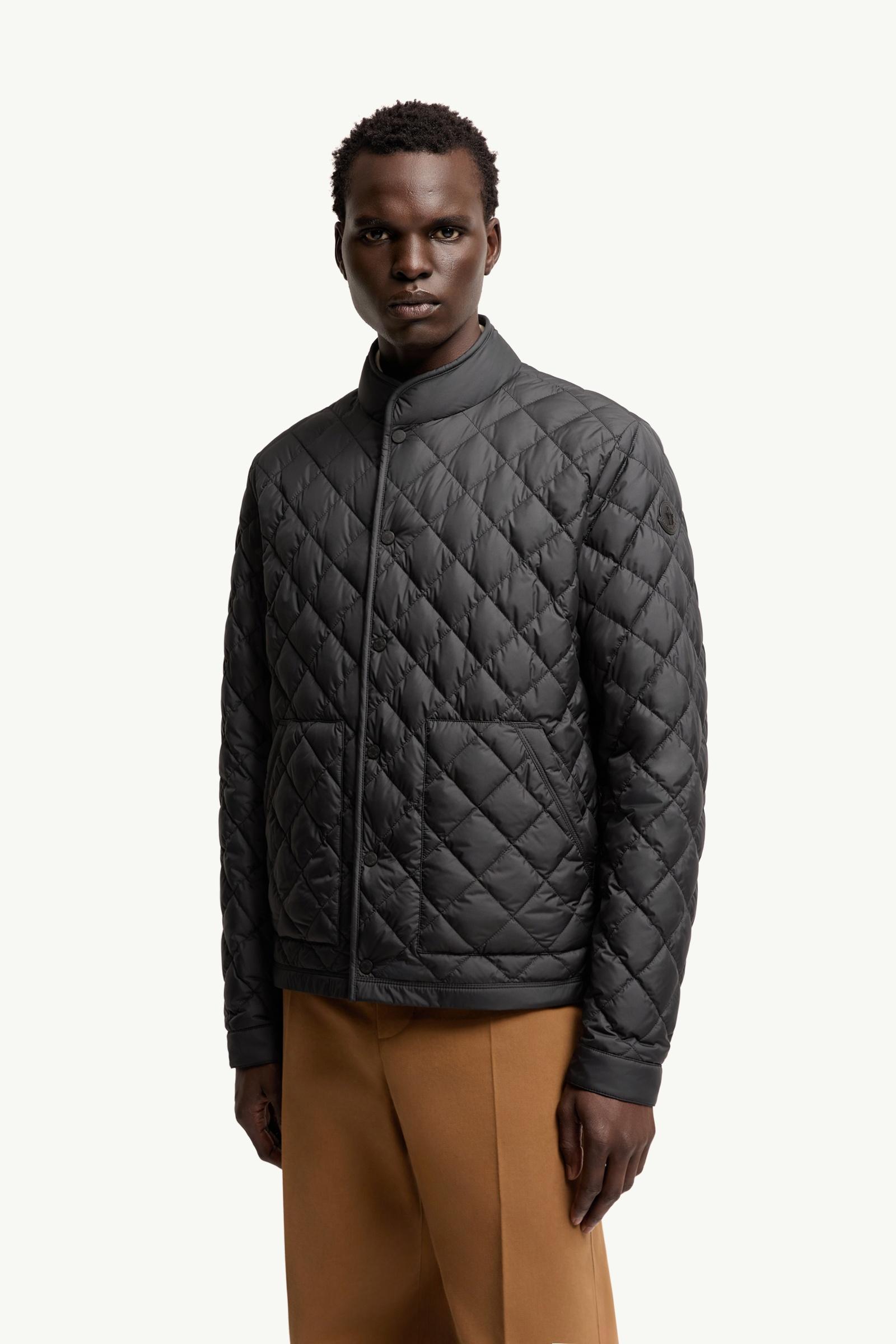 モンクレール MONCLER OISE ダウンジャケット ブラック Oise ショートダウンジャケット : 軽量ダウンジャケット 向け